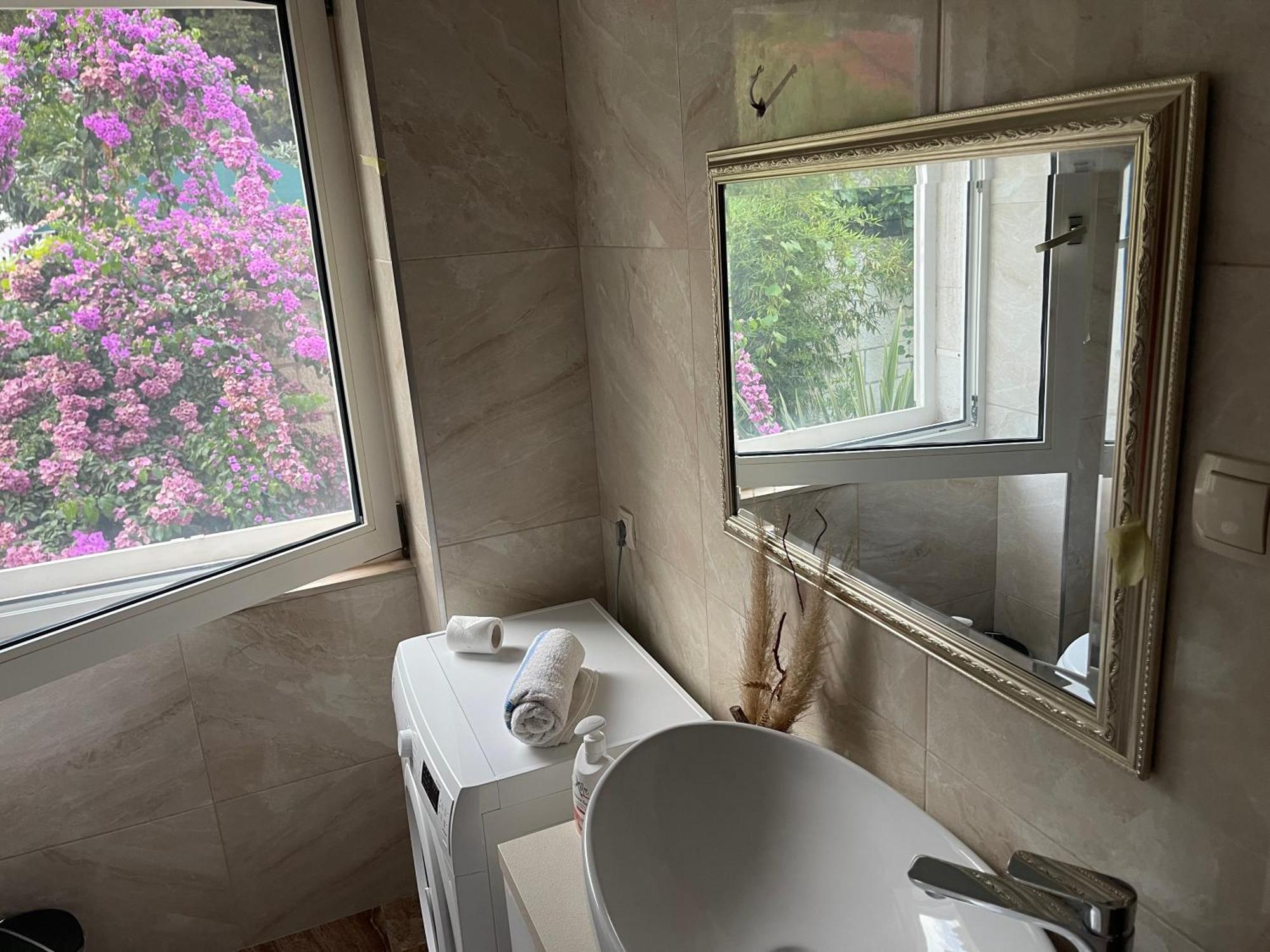 On Location, With Sea View And Exotic Garden