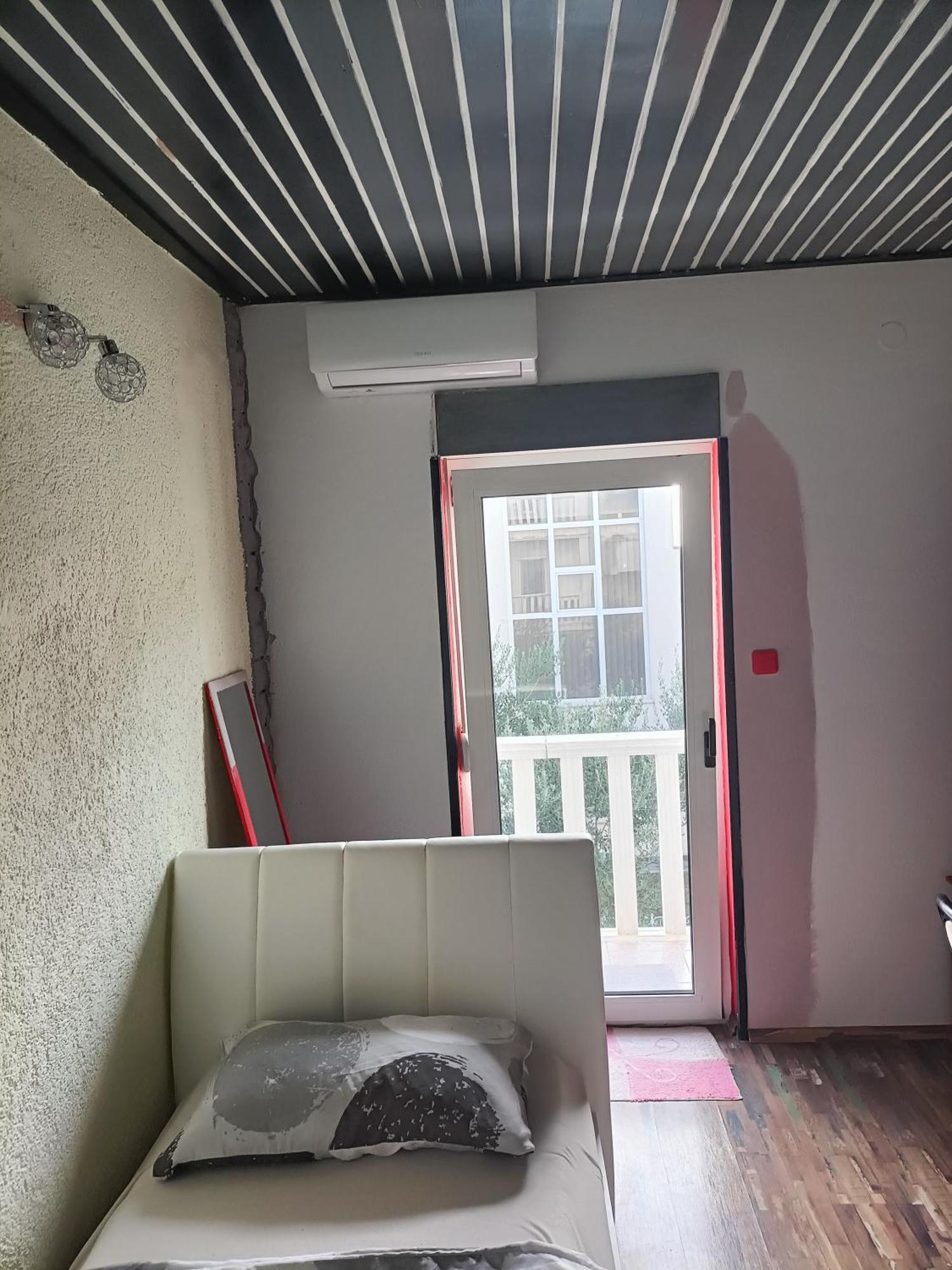 Zdenka Apartment *
