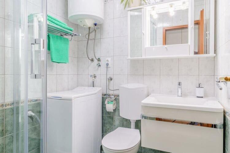 Walk St - Comfort One Bedroom With Balcony And View A2 Apartment *