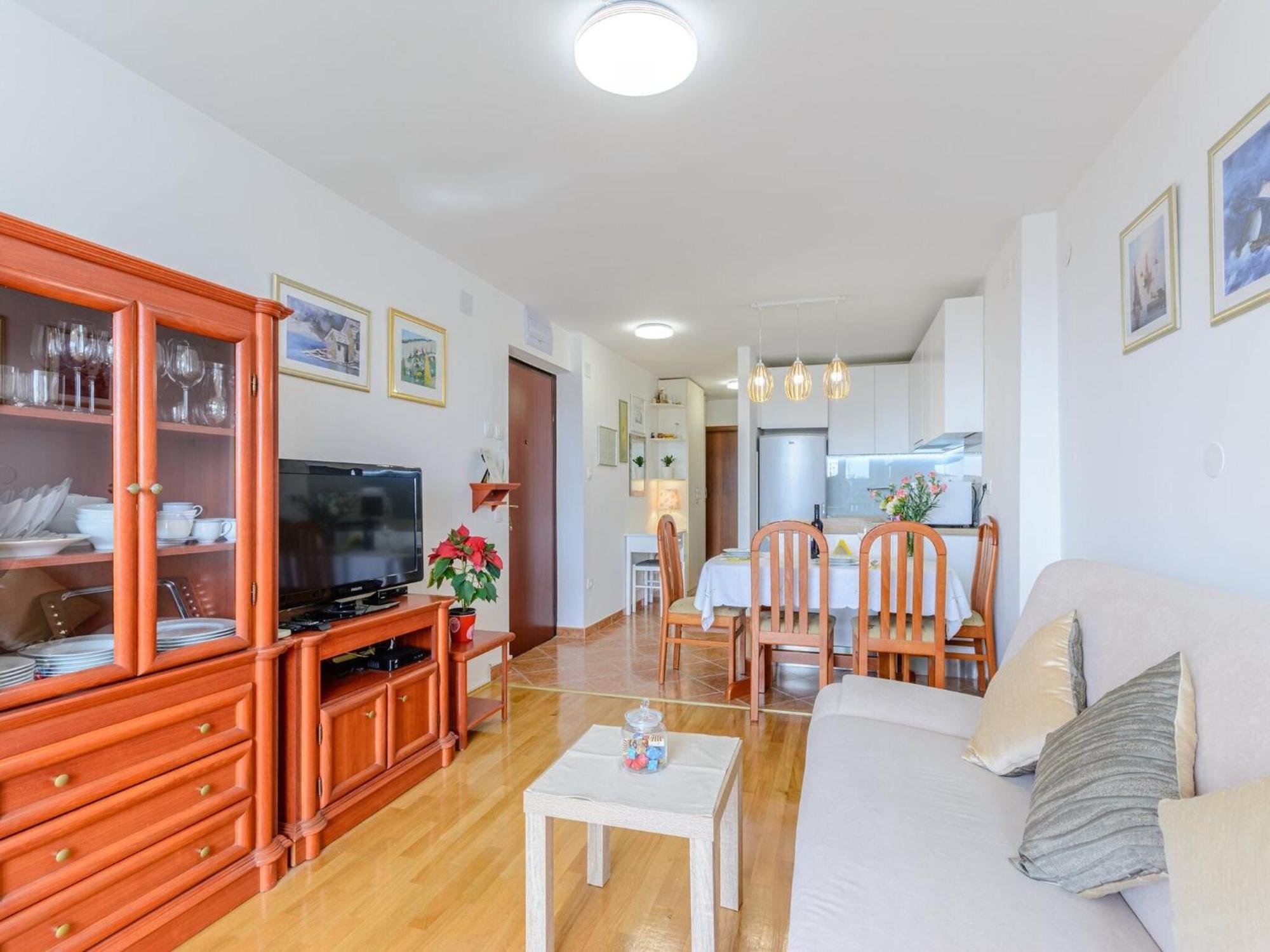 Apartment Walk St - Comfort One Bedroom With Balcony And View A2