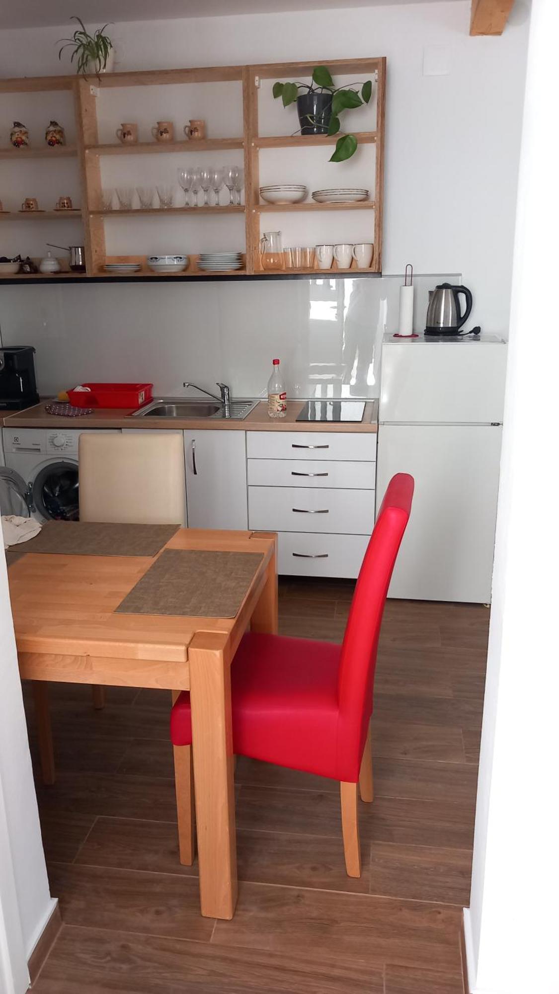 Josip Apartment *
