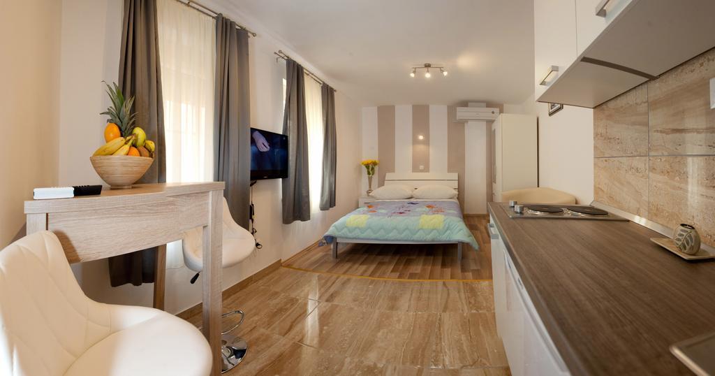 Luxury Izidor