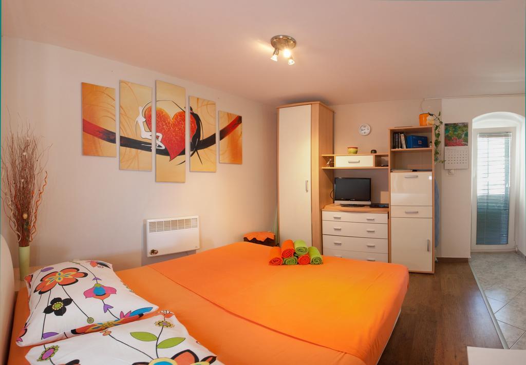 Paradise With Big Sunny Terrace In The Old Town, Few Meters From The Sea & Riva Promenade