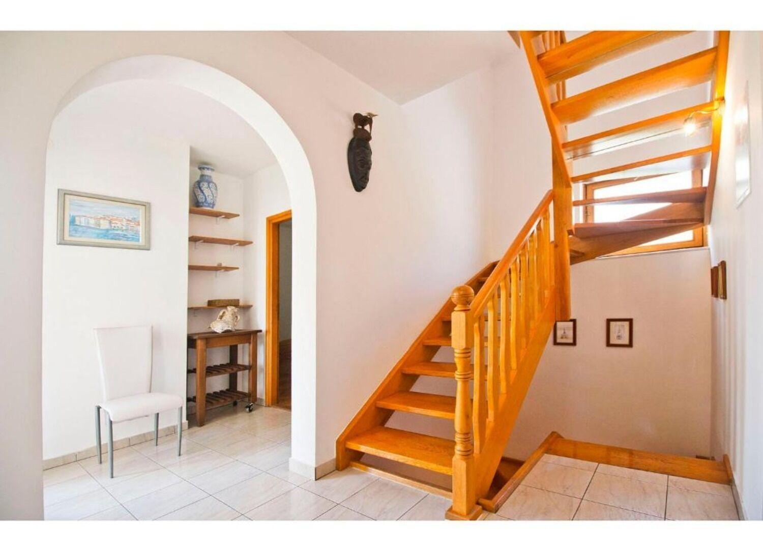 Mana Apartment Split