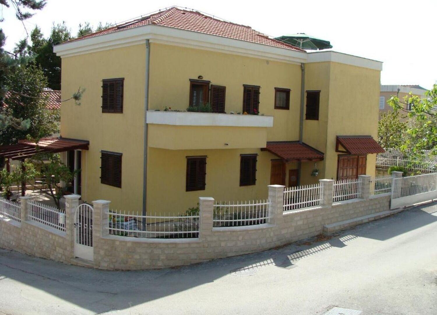 Mana Apartment