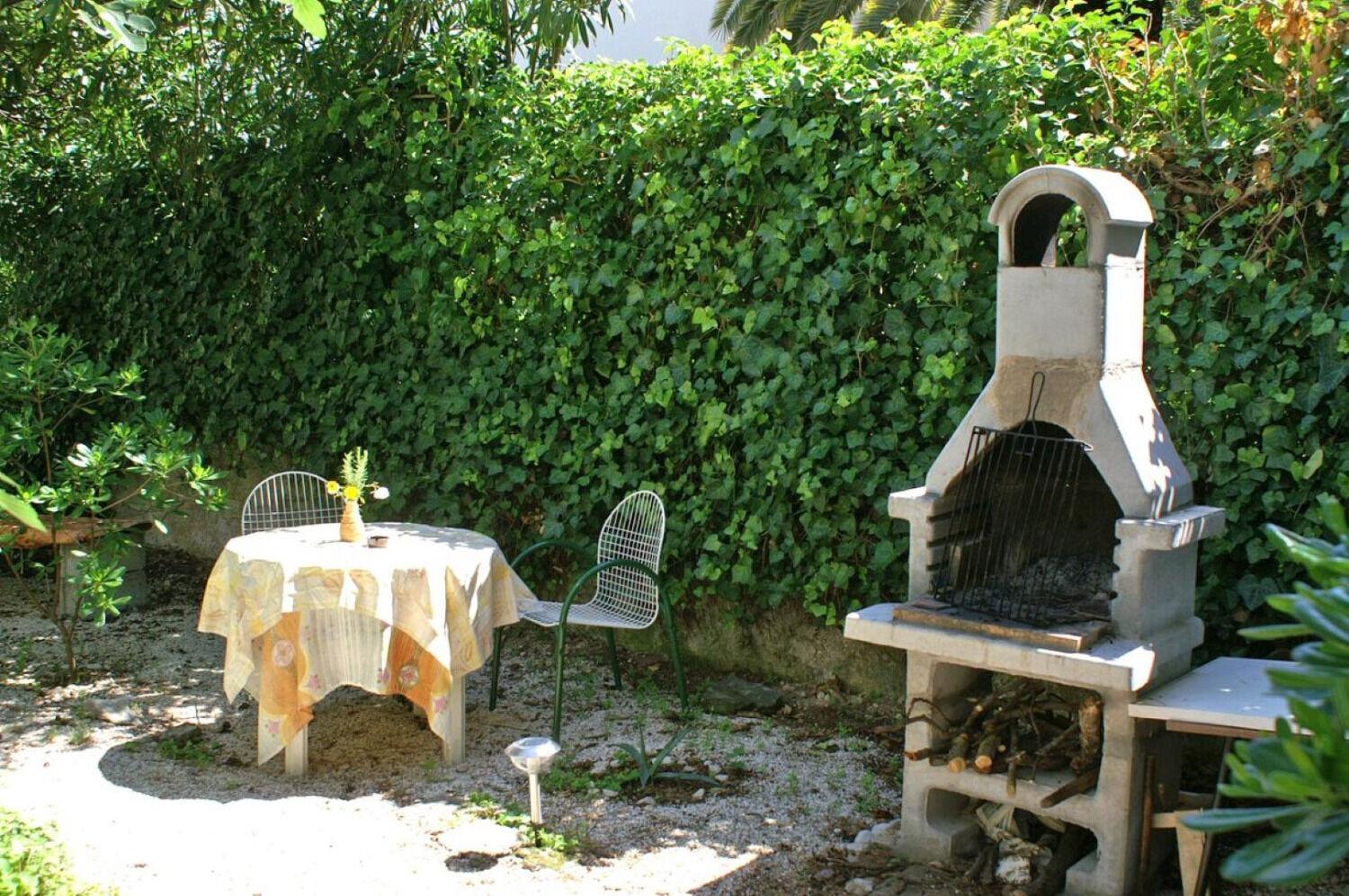 Brane Apartment *