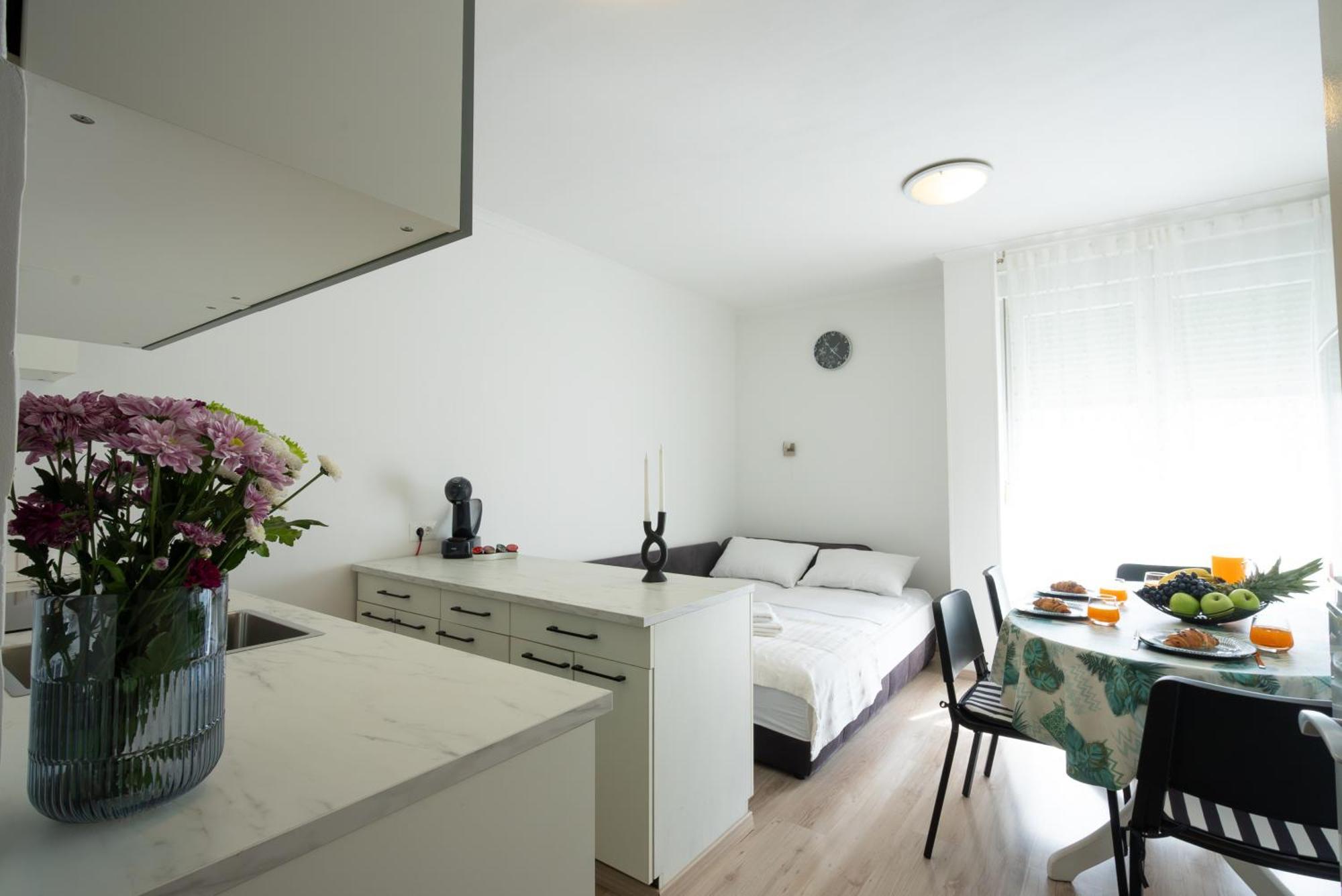 Apartment Adventure 75m2 Close To The Center *