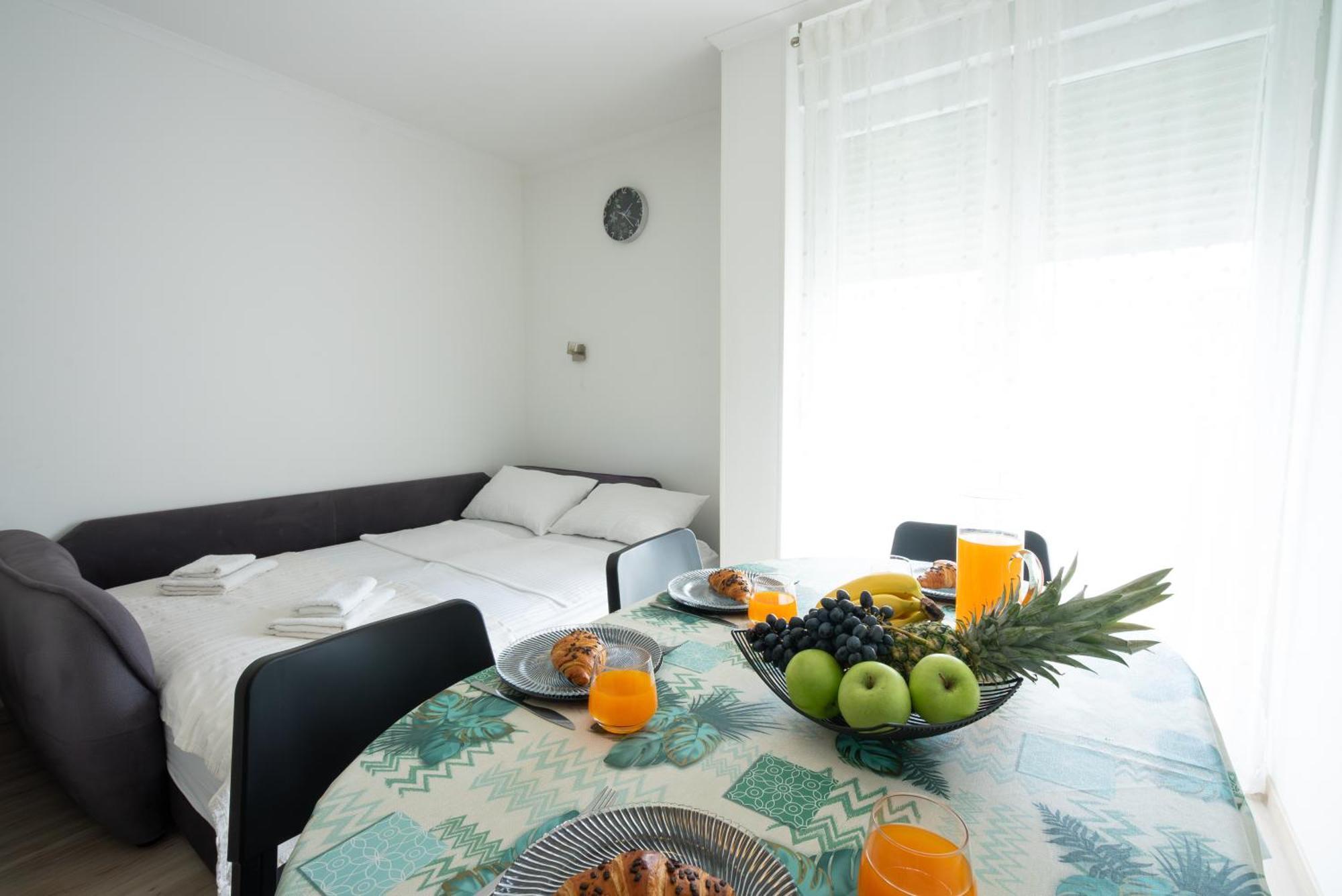 Adventure 75m2 Close To The Center Apartment Split