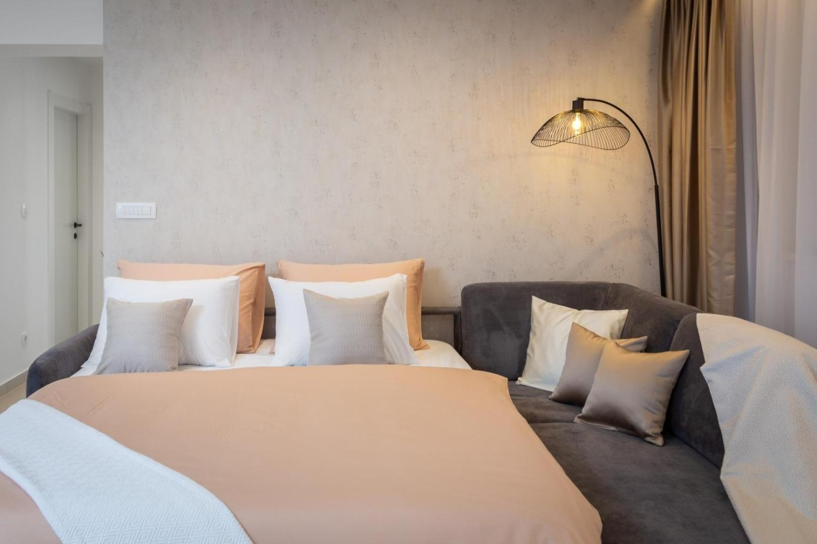 Luxury Silvery In Center With Jacuzzi, Sauna And Parking Apartamento Split