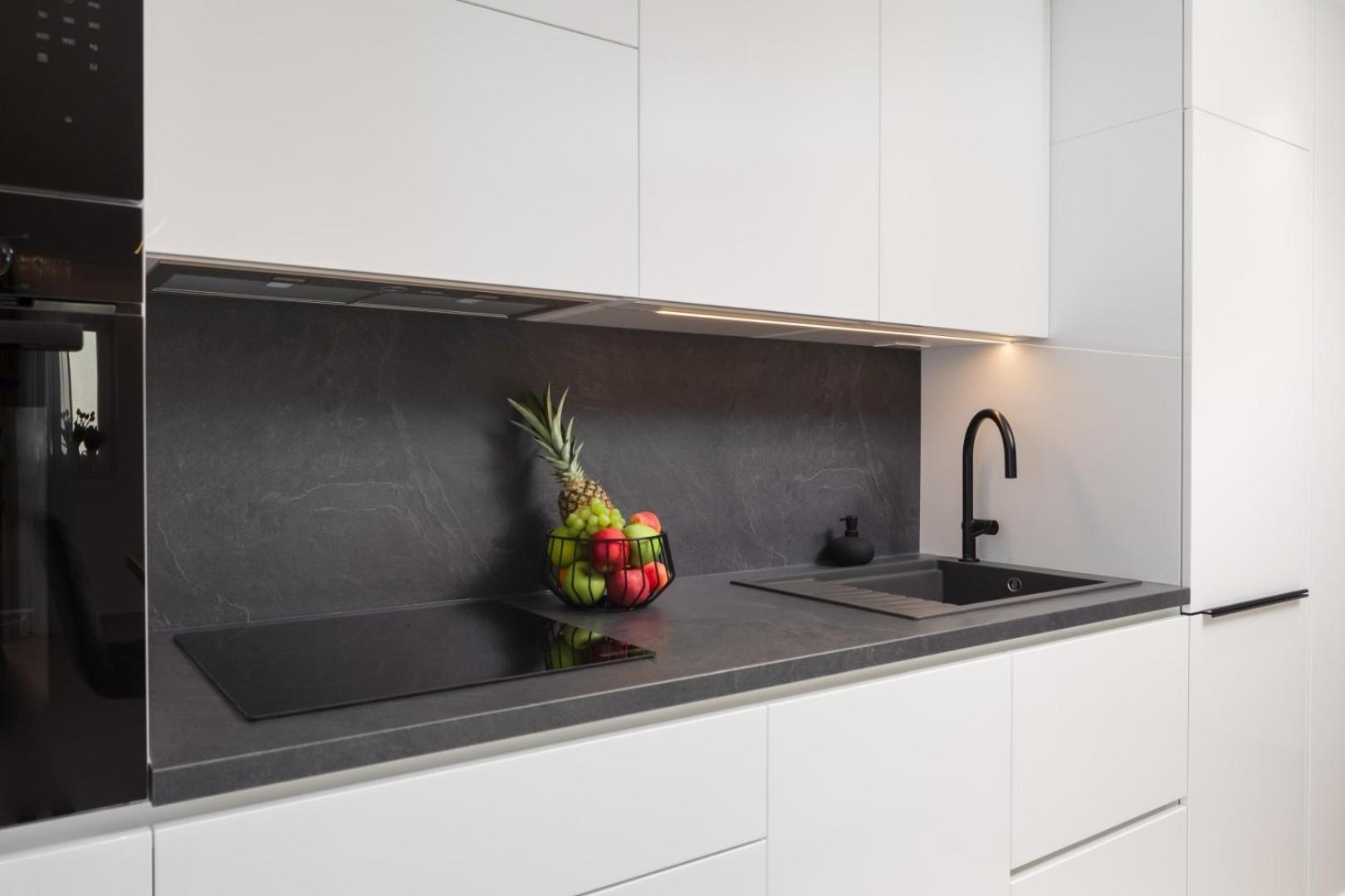 Luxury Silvery In Center With Jacuzzi, Sauna And Parking Apartamento