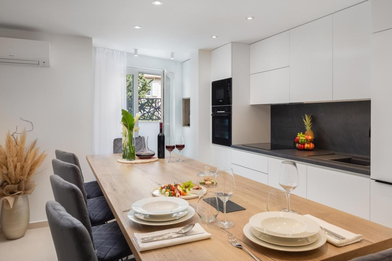 Apartamento Luxury Silvery In Center With Jacuzzi, Sauna And Parking *