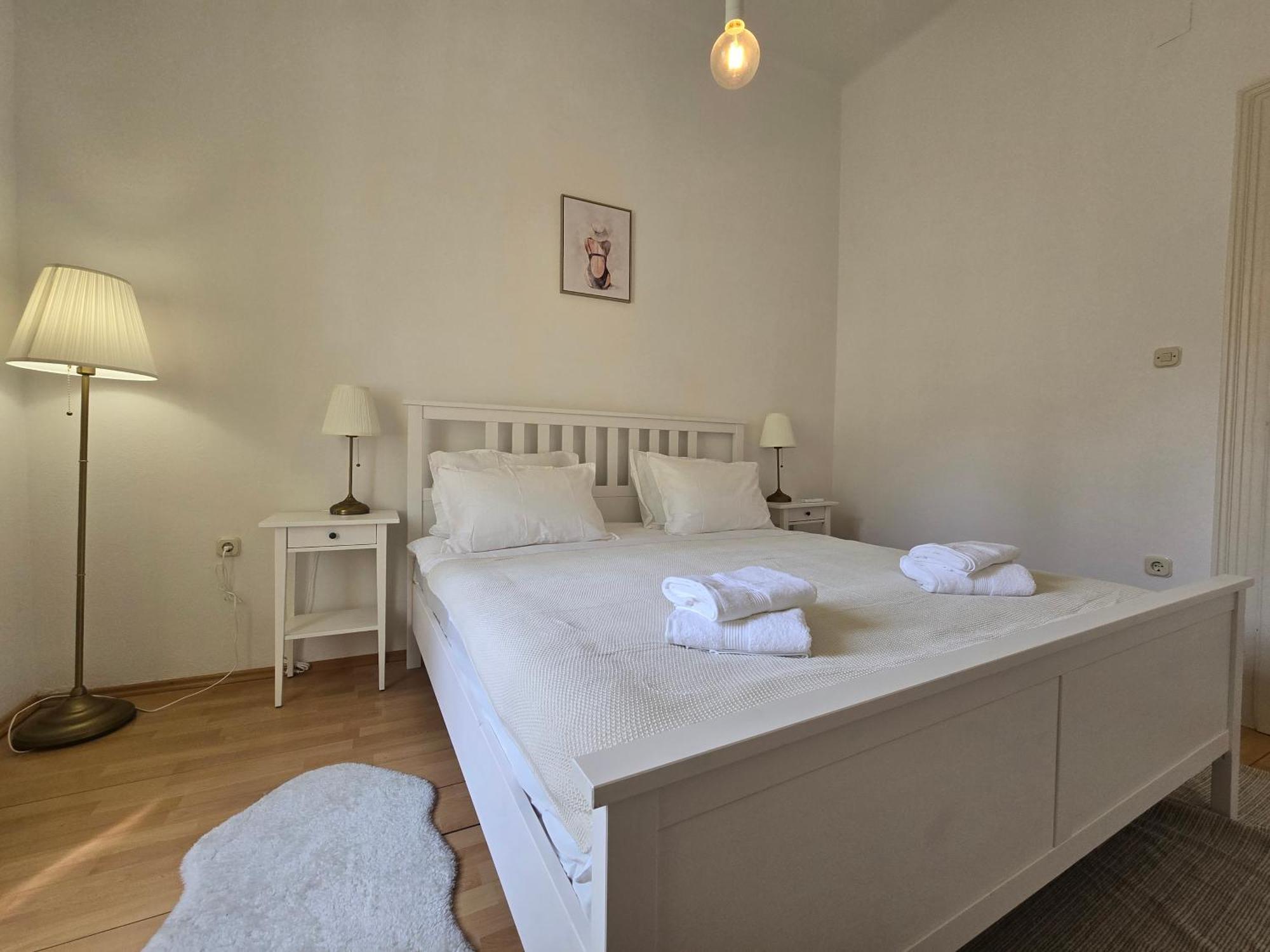 The Park Prestige Palace Apartment