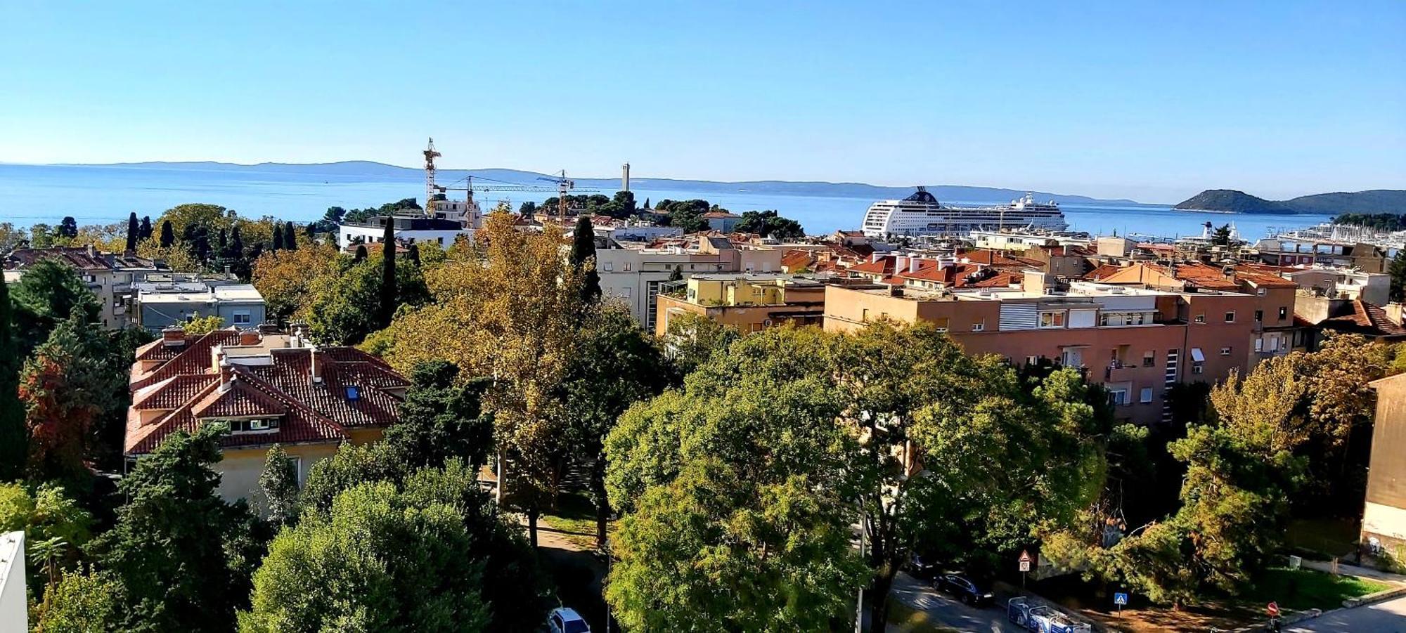 Apartman 28 *