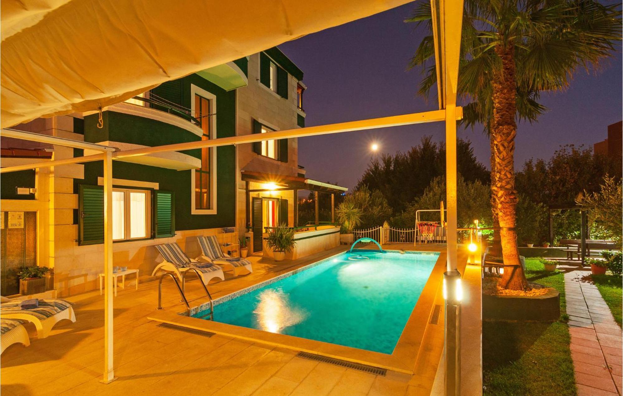 Holiday home In With Wifi