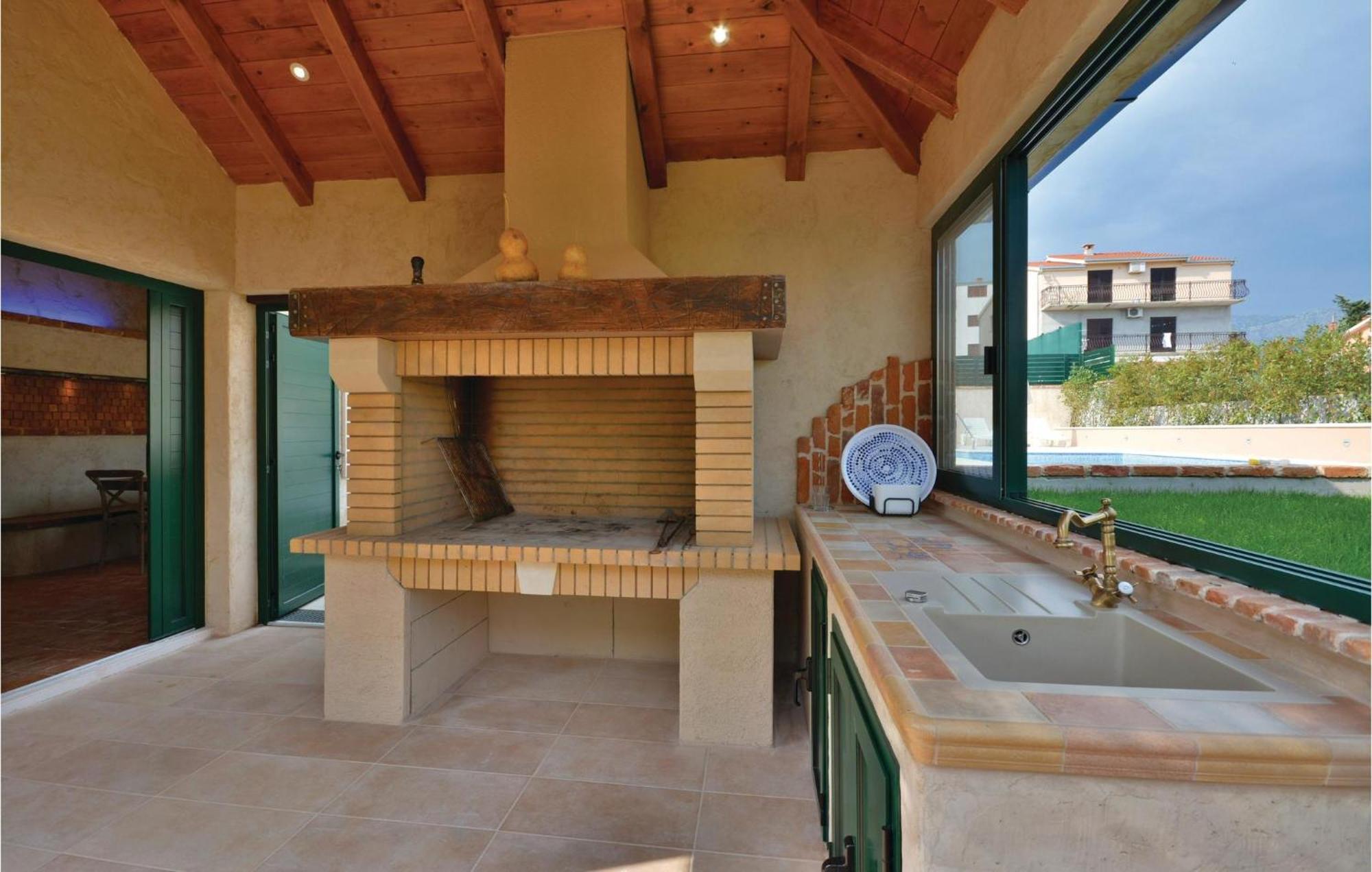 Lovely In With House Sea View Holiday home