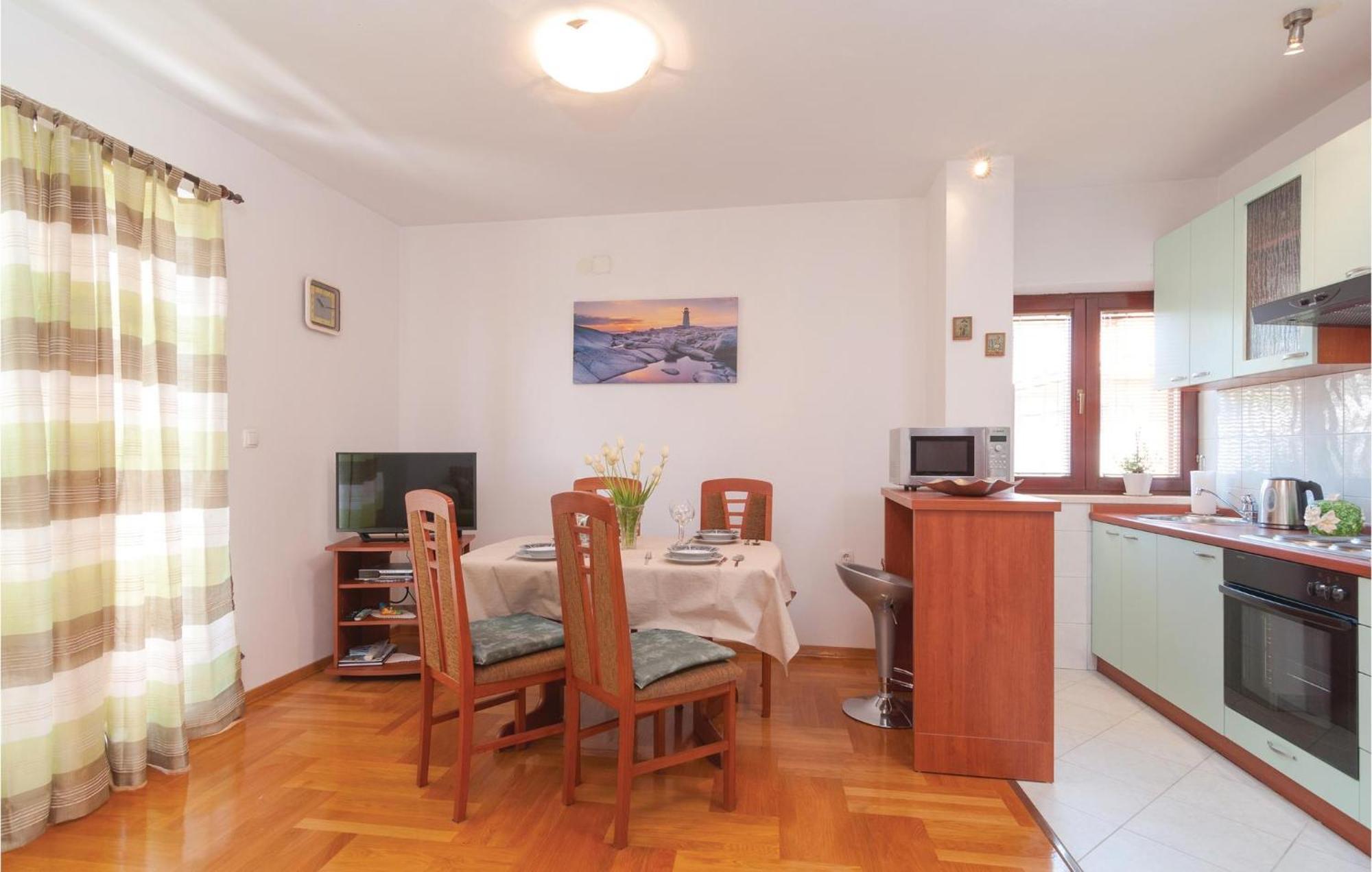 Apartment Lovely In With Wifi *