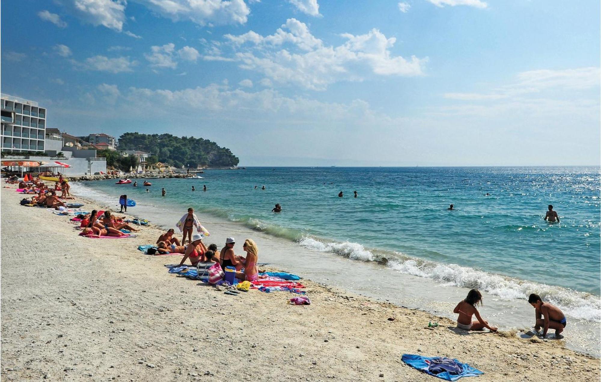 4 Bedroom Front In Stobrec * Split