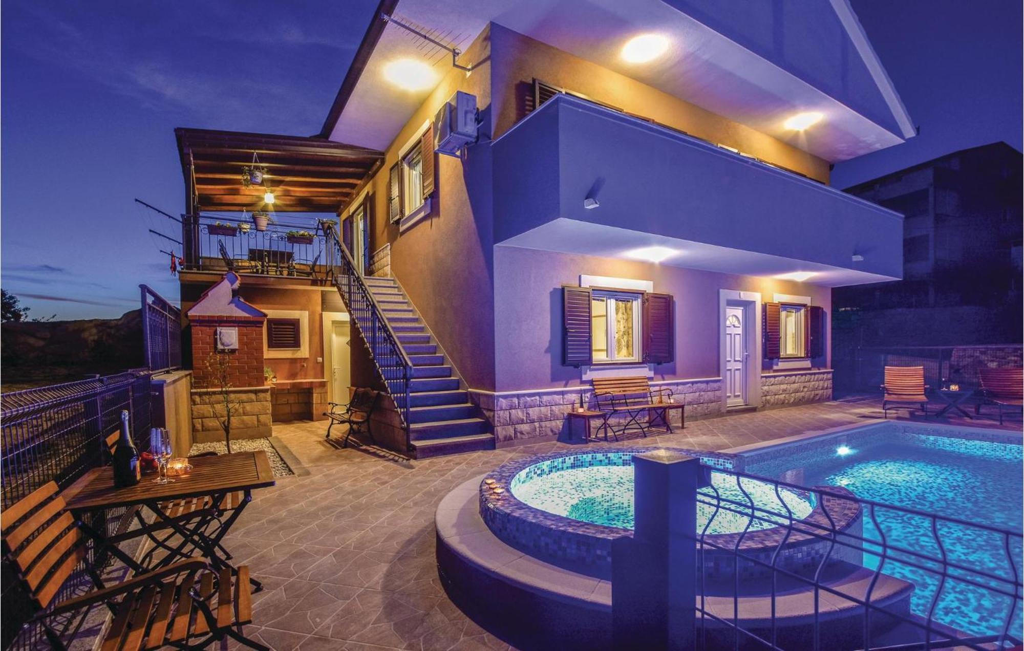 Lovely In With Jacuzzi * Split