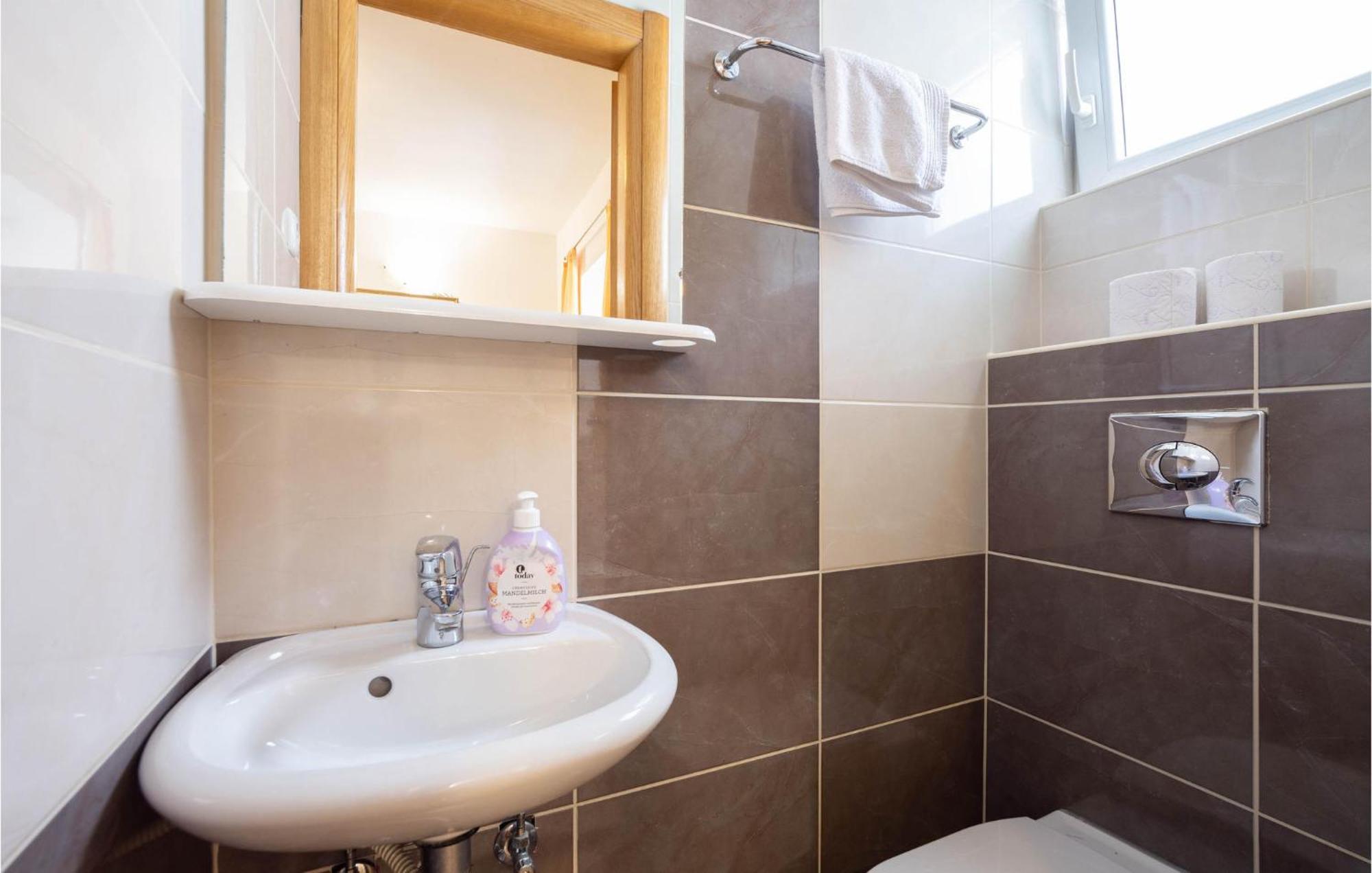 Beautiful In With Kitchen Holiday home Split