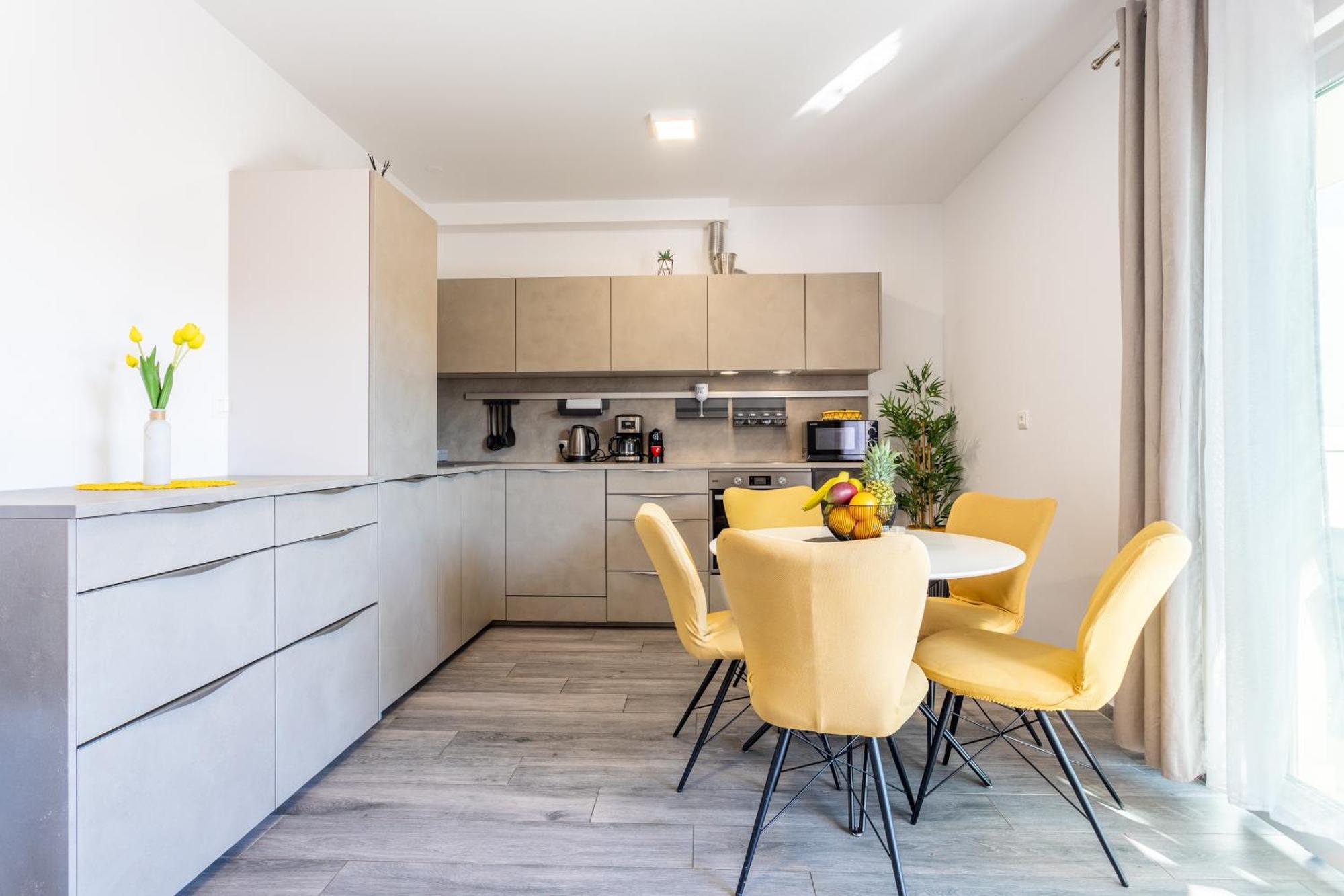 New Luxury 3-bedroom Penthouse With Huge Terrace