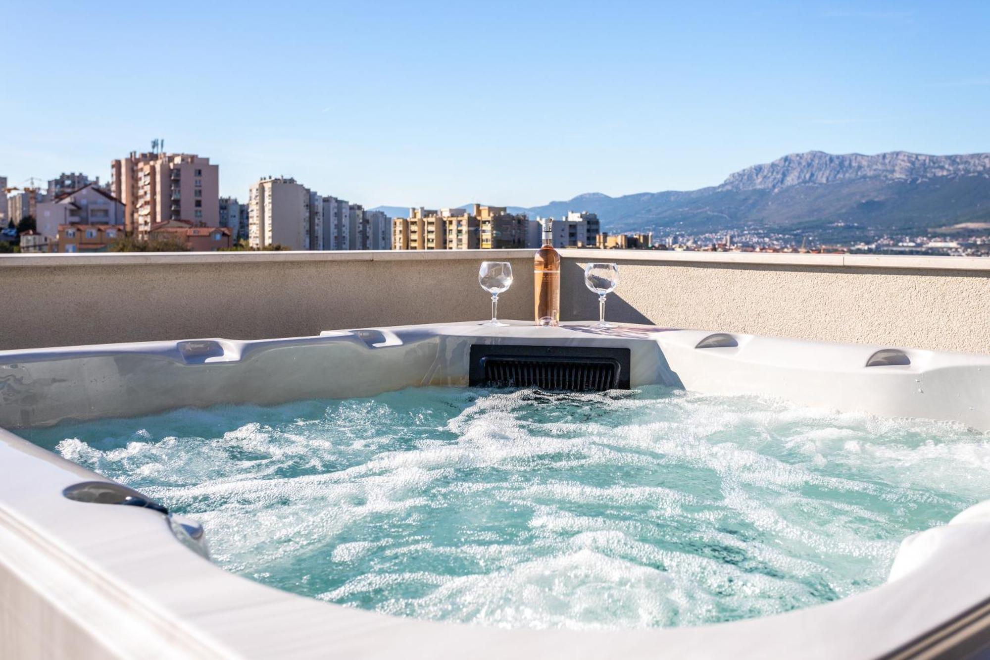 New Luxury 3-bedroom Penthouse With Huge Terrace Apartamento *