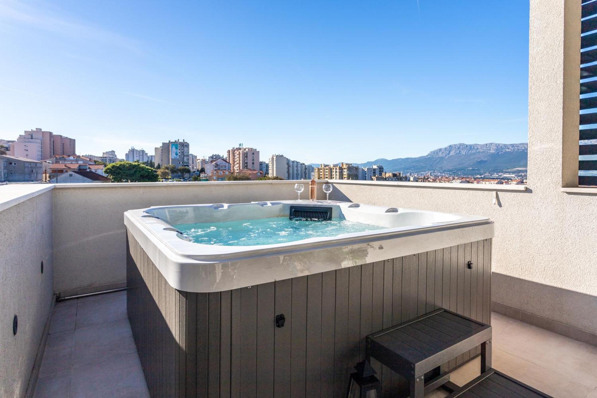 New Luxury 3-bedroom Penthouse With Huge Terrace Apartamento *