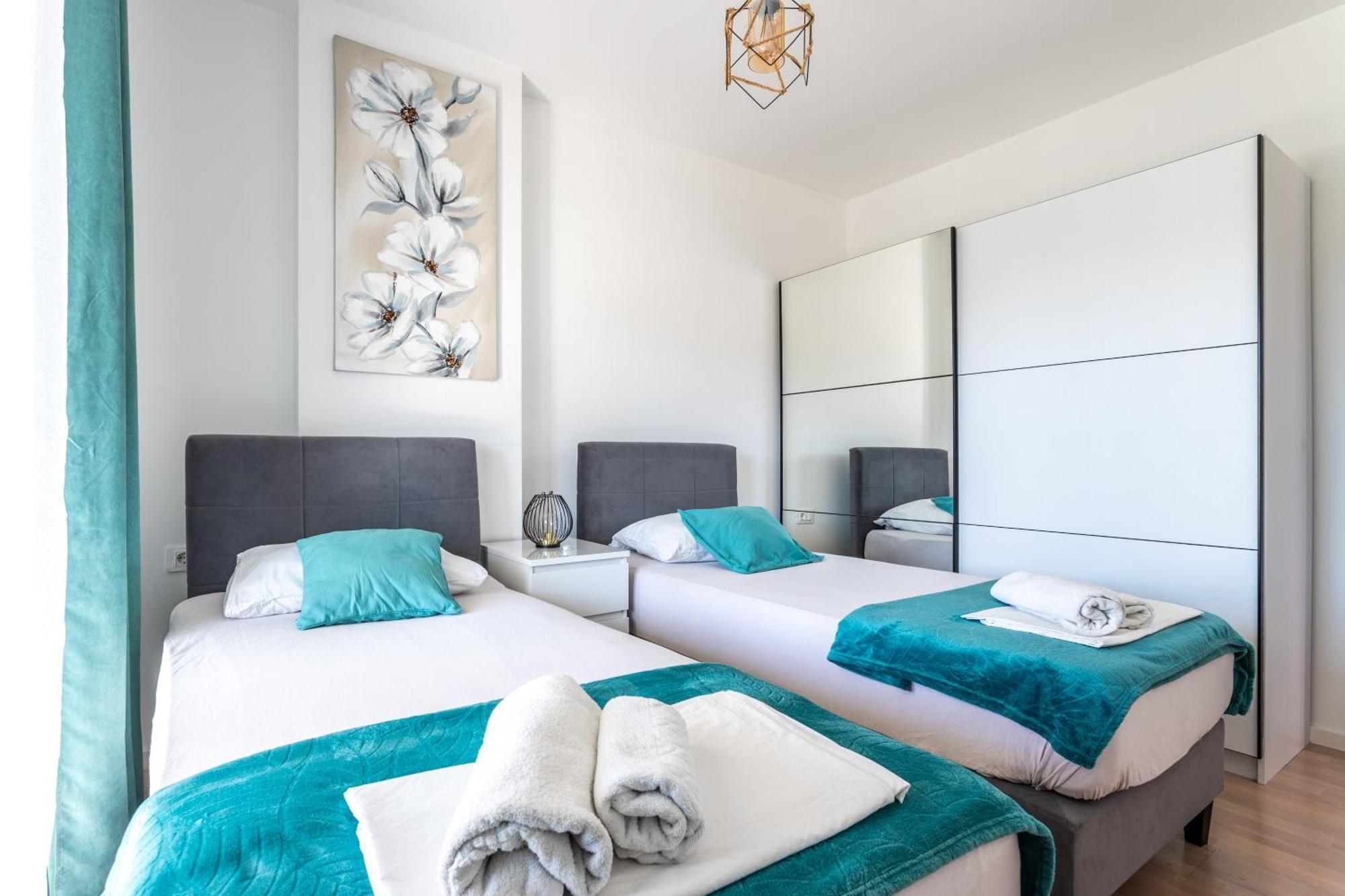 New Luxury 3-bedroom Penthouse With Huge Terrace Apartamento Split