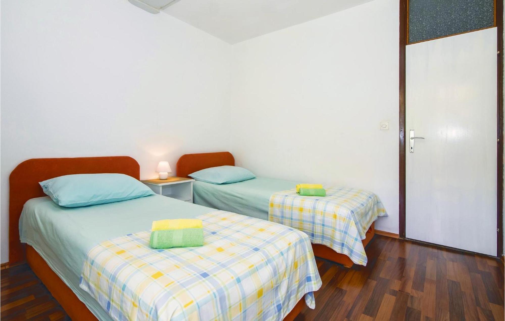 Beautiful In With Kitchen Apartment Split