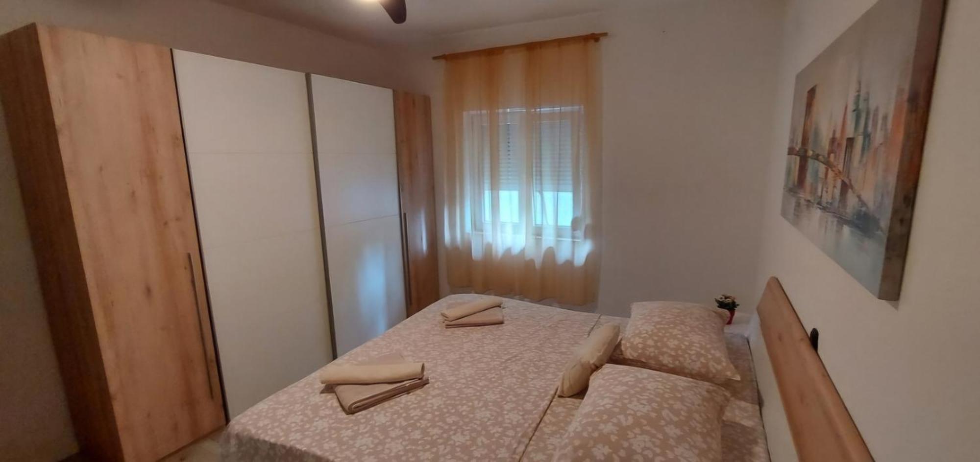 With Private Swimming Pool Split