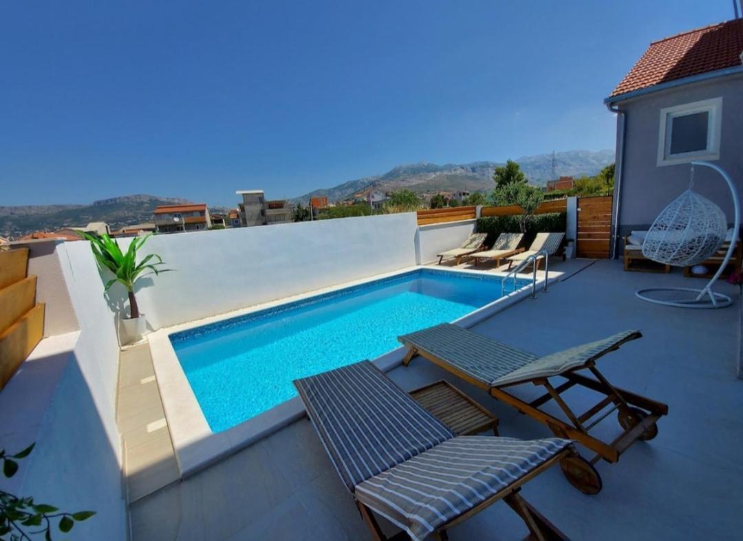With Private Swimming Pool * Split