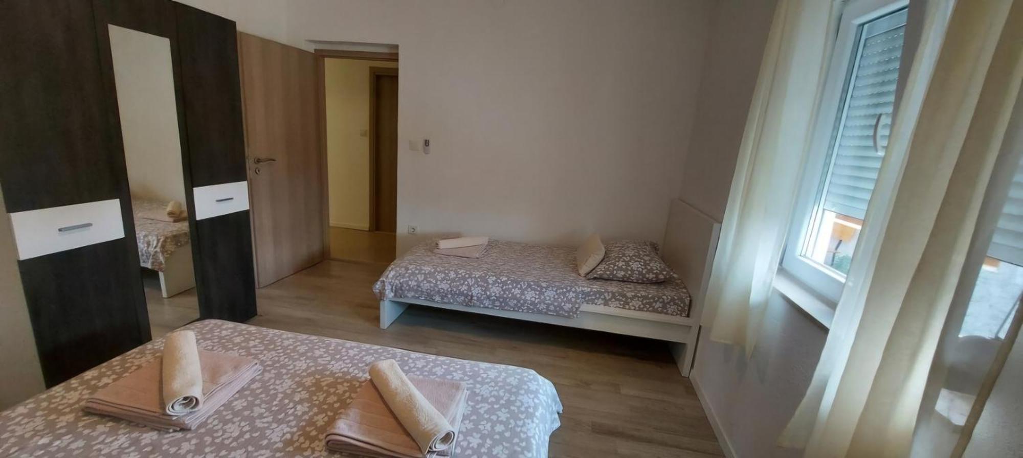 Apartment With Private Swimming Pool *