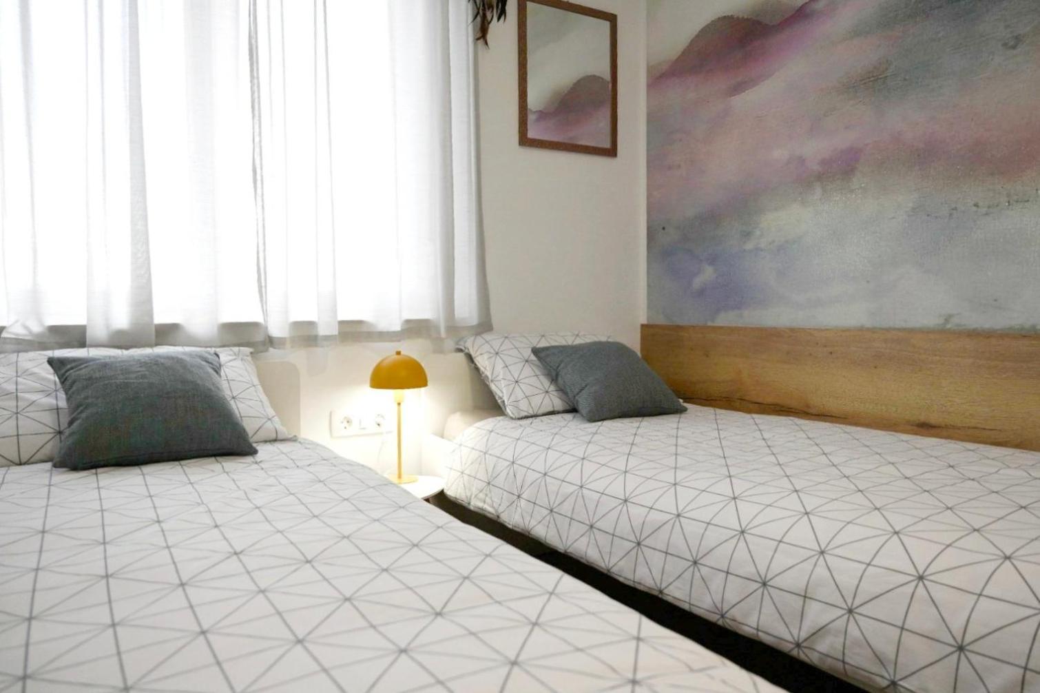Eva's Apartment Split