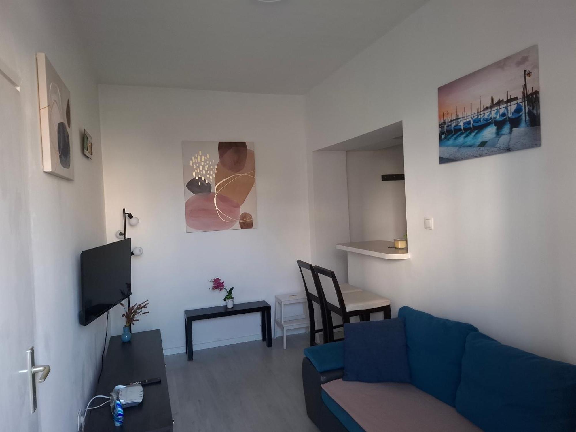 Lino Apartment Split