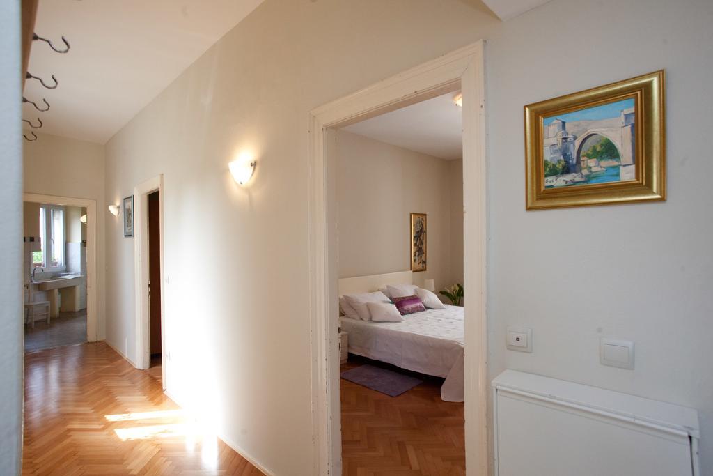 Gianina Apartment *