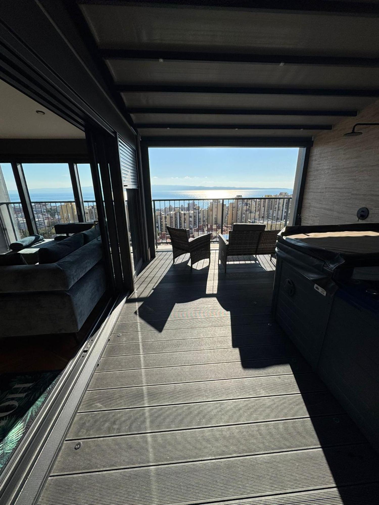 Magic View Penthouse Split
