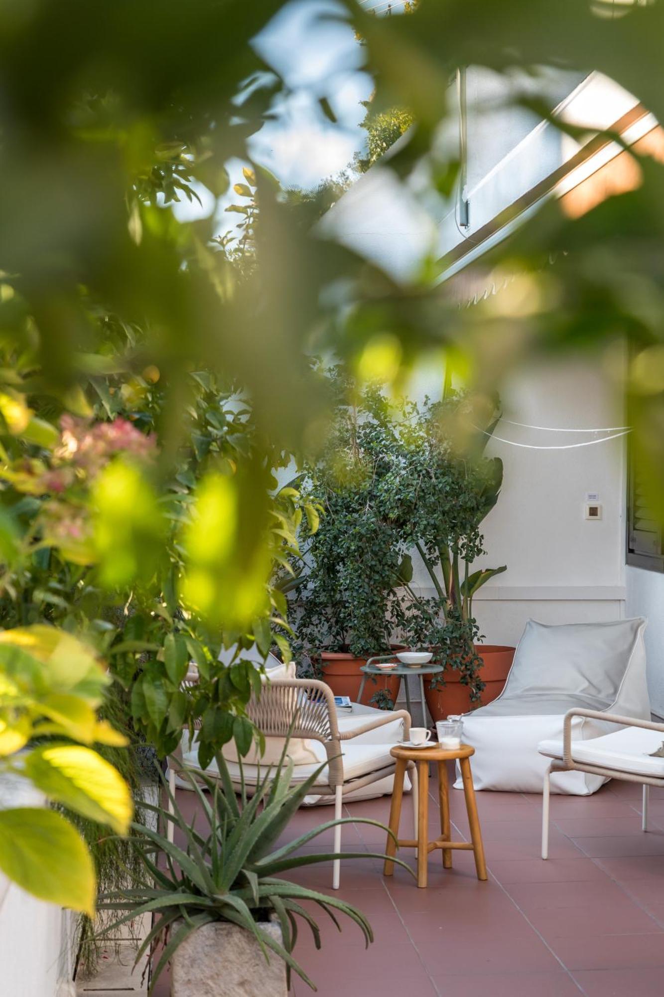 Apartment Mariuci With Lush Terrace And Private Garage Split