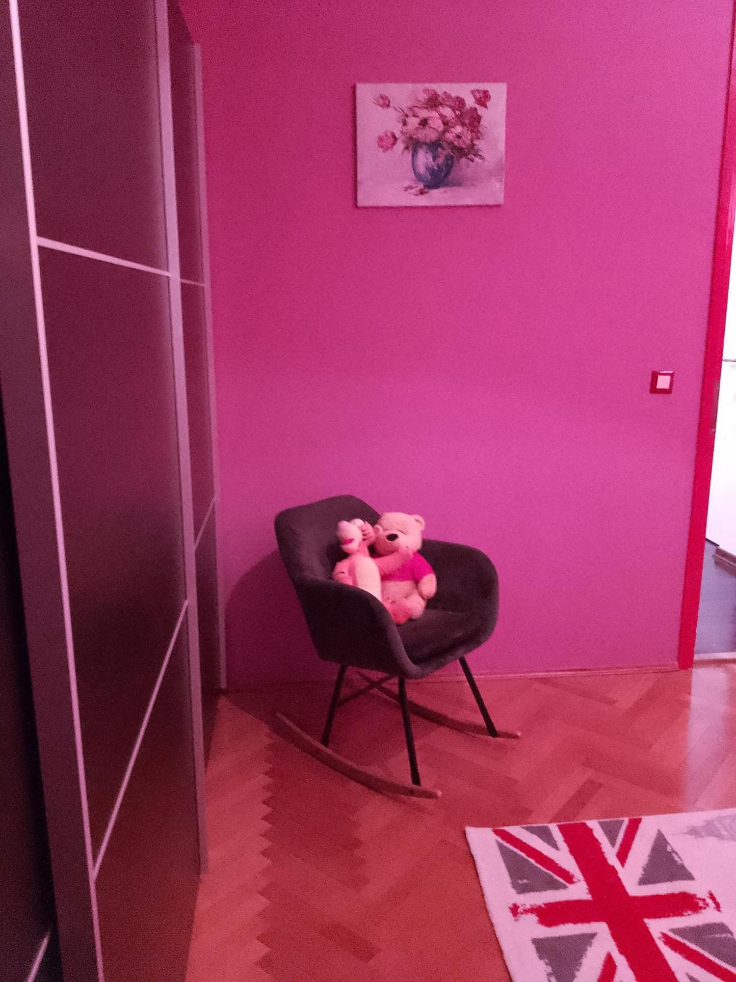 Pinky Life Apartment Split