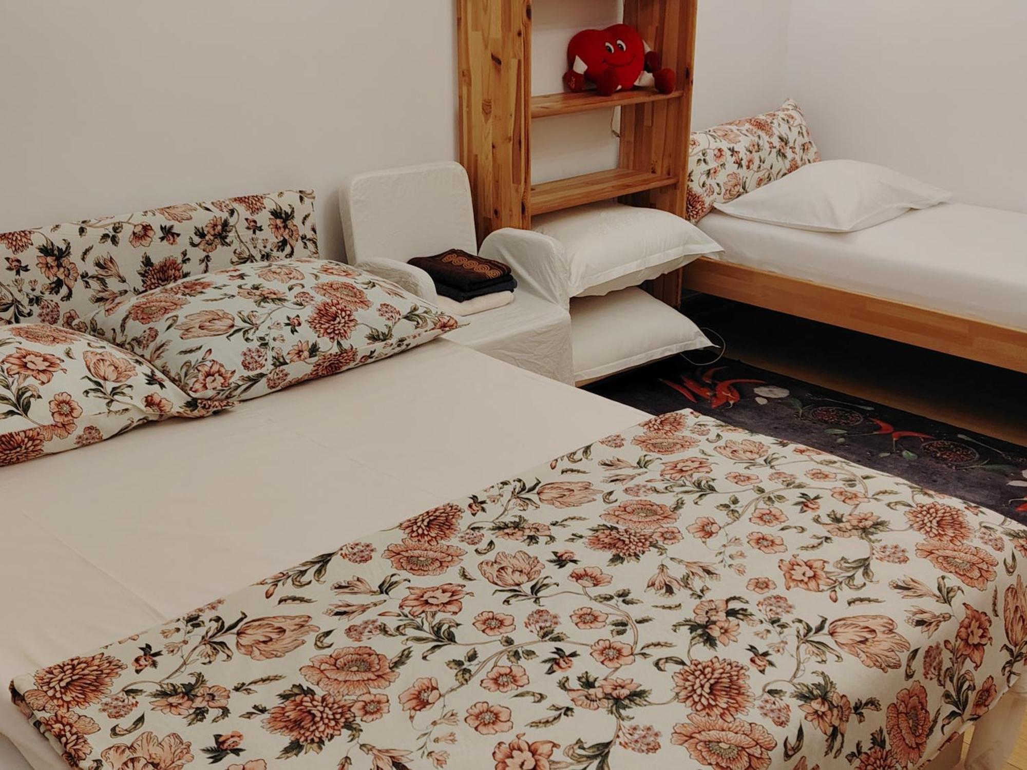 Big For2or3or4or5 Apartment *