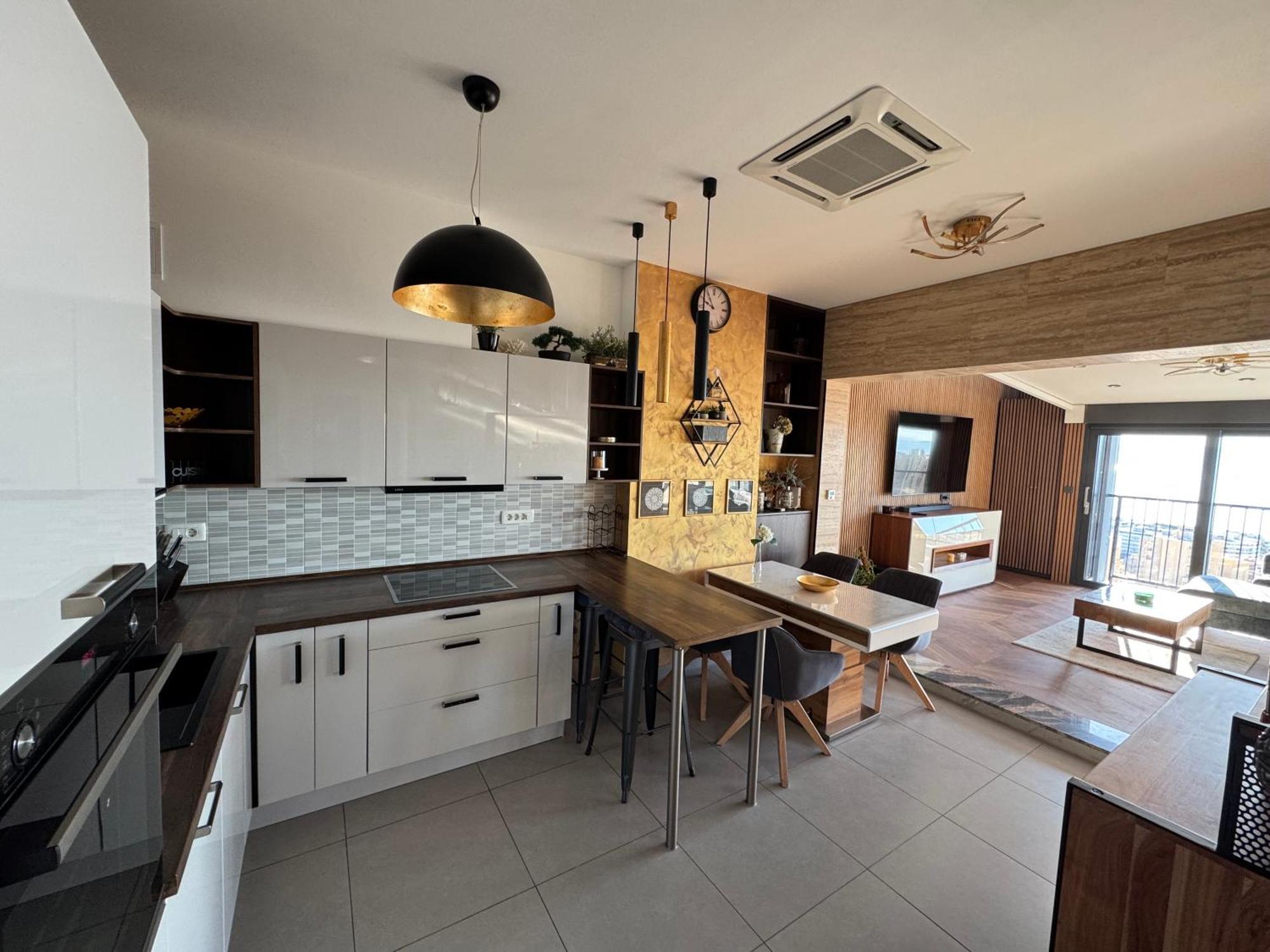 Magic View Luxury Penthouse With Jacuzzi And Sea View * Split