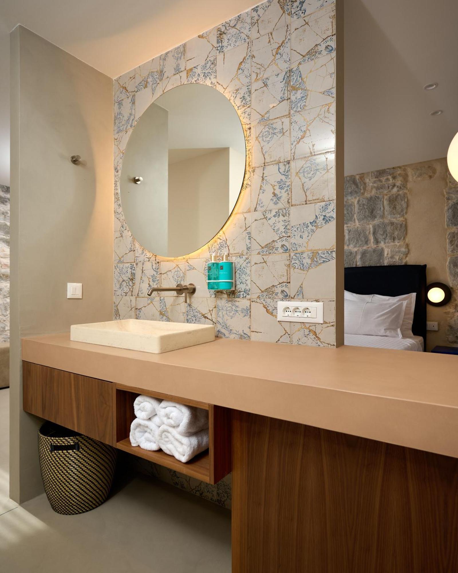 Hotel Heritage