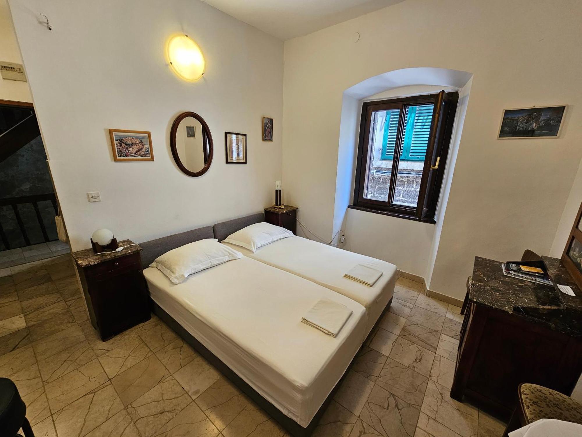 Center D16 In The Ancient Palace Apartment