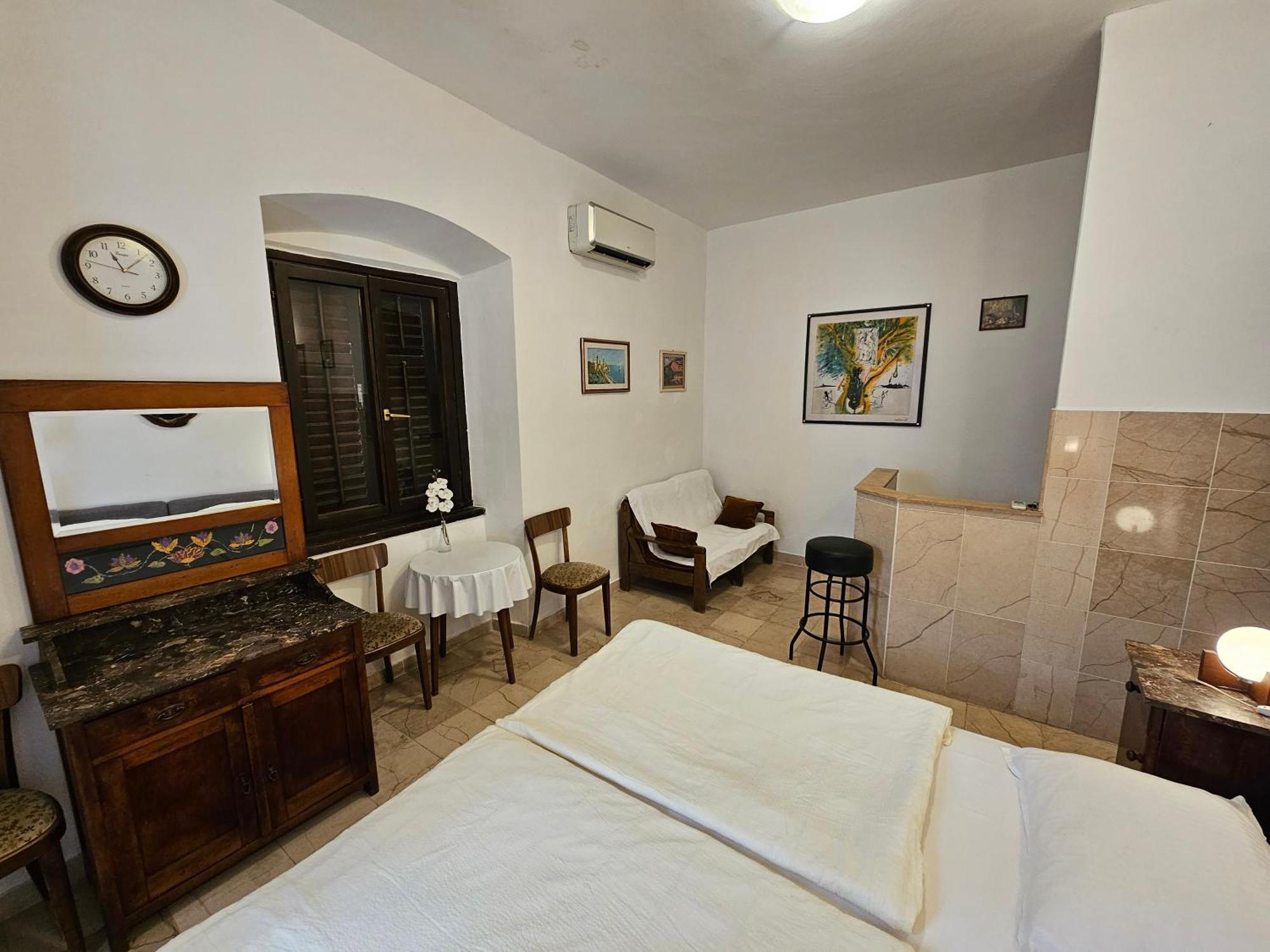 Apartment Center D16 In The Ancient Palace Split