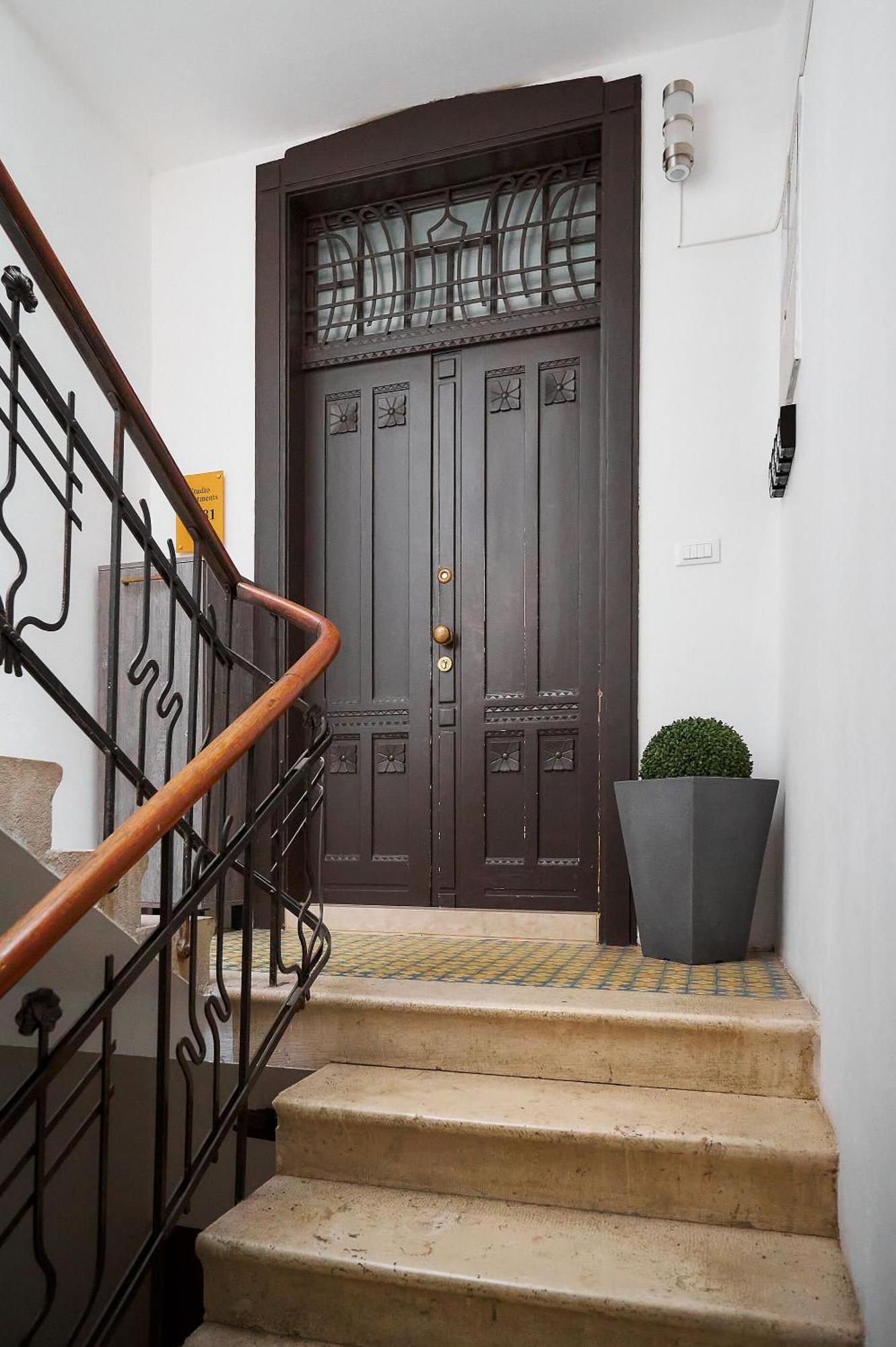 Appartement 81 *
