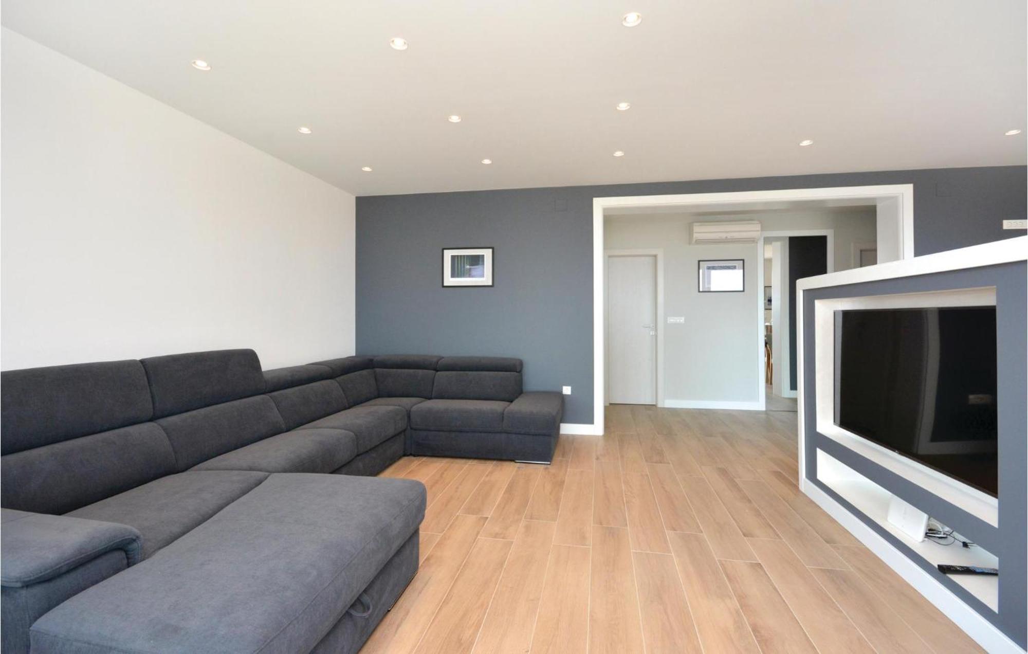 Holiday home Lovely In With House Sea View Split