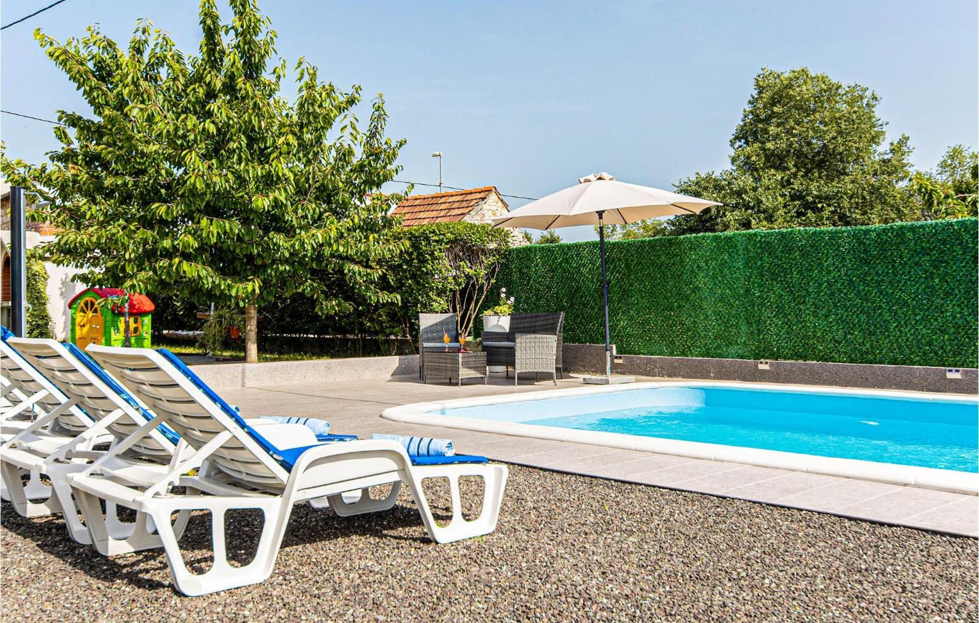 Lovely In Dugopolje With Wifi Holiday home