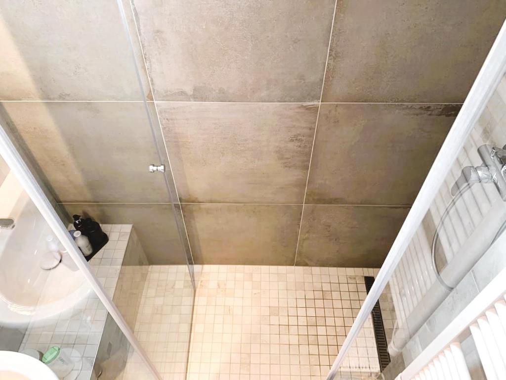 Apartment Champion Split
