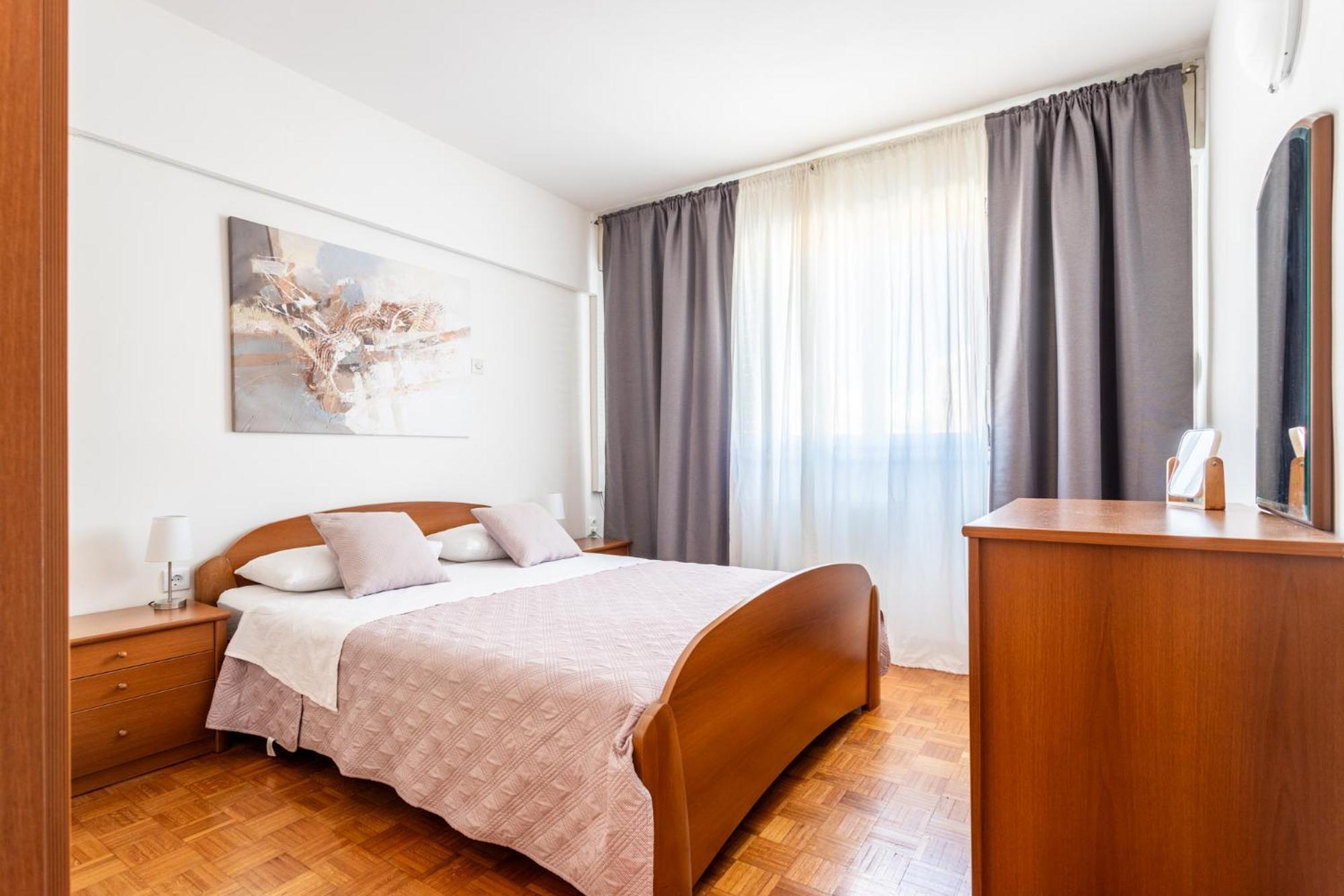 Spacious 3 Bedroom Chiara Near & Old Tovn
