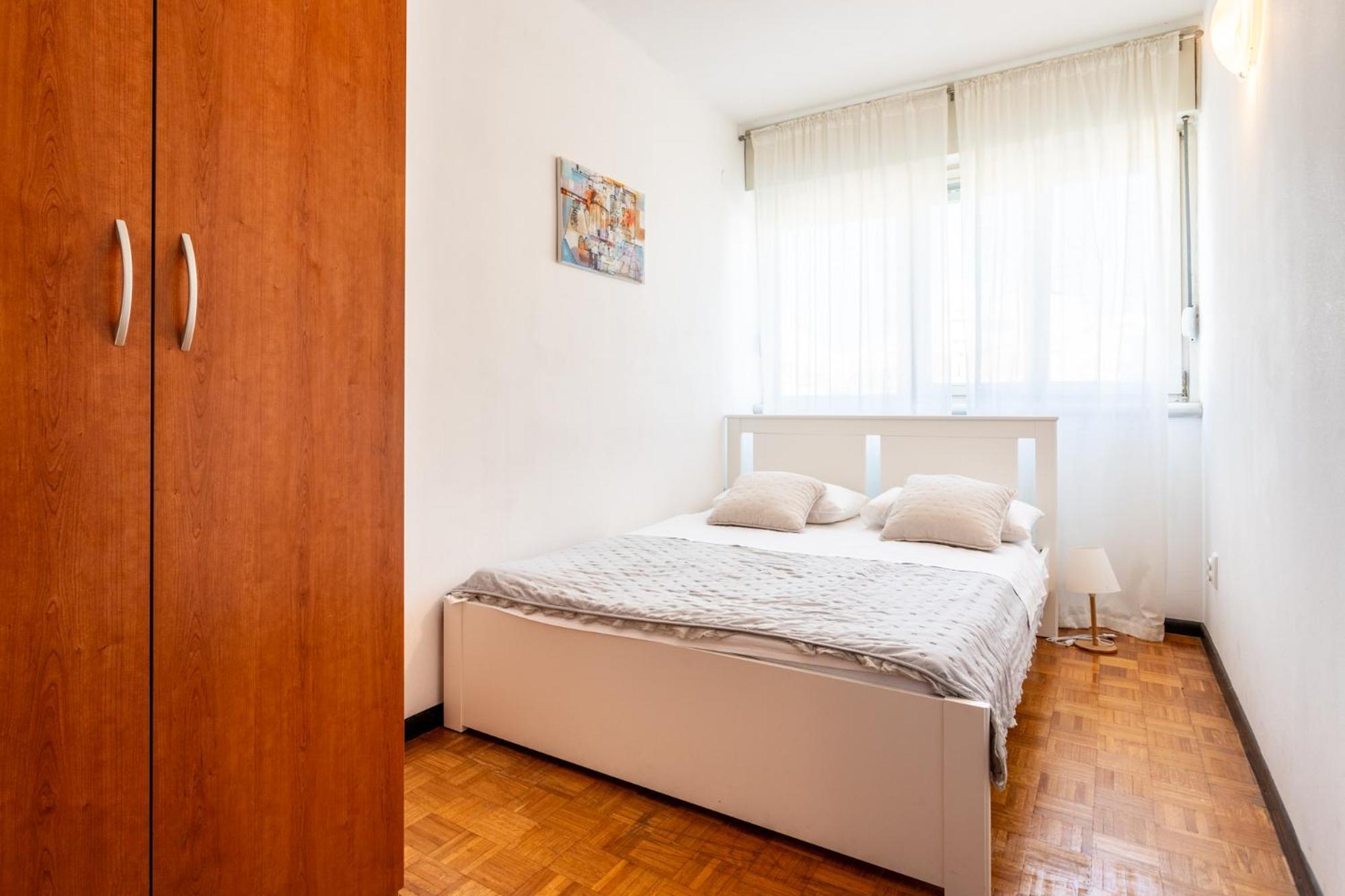 Spacious 3 Bedroom Chiara Near & Old Tovn Appartement *