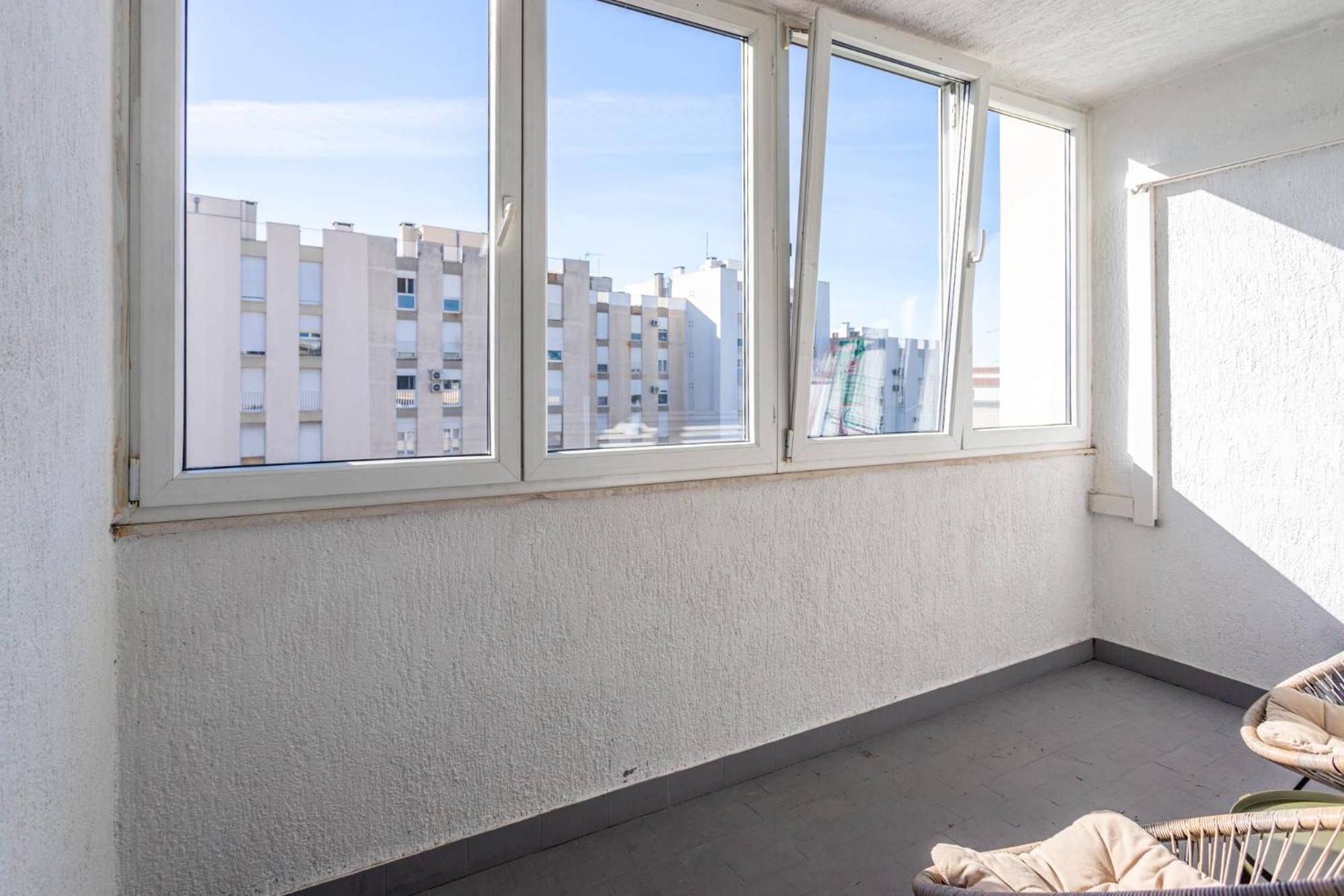 Spacious 3 Bedroom Chiara Near & Old Tovn * Split