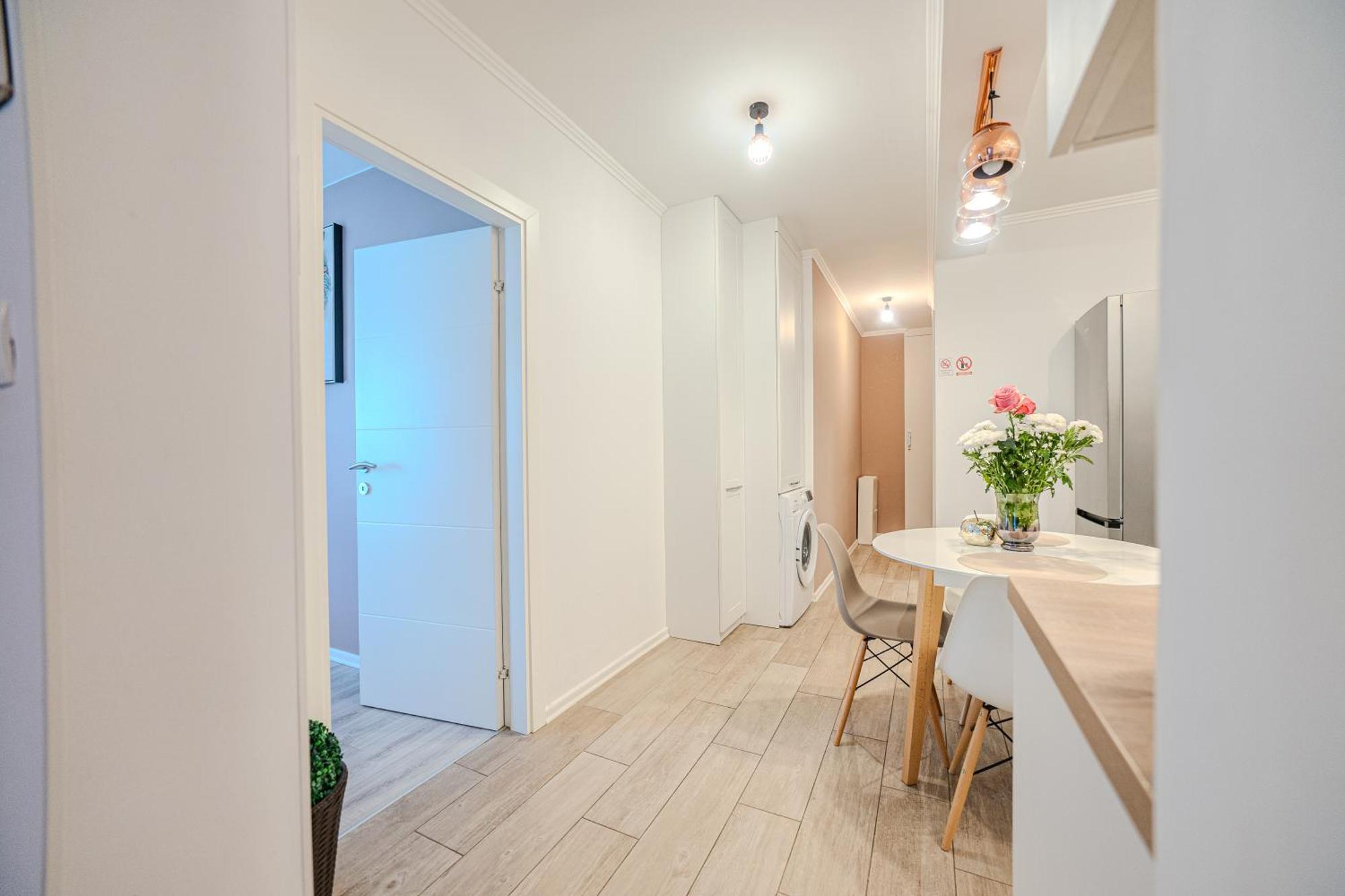 M&t Apartment
